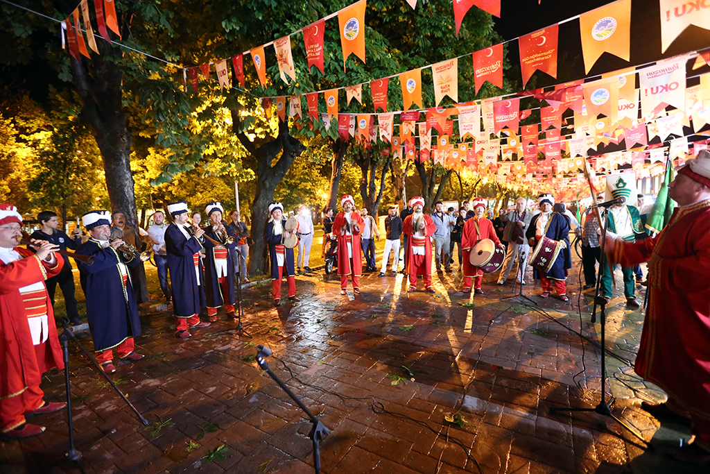 Kitap Fuarı Ziyaretçilerini Bekliyor