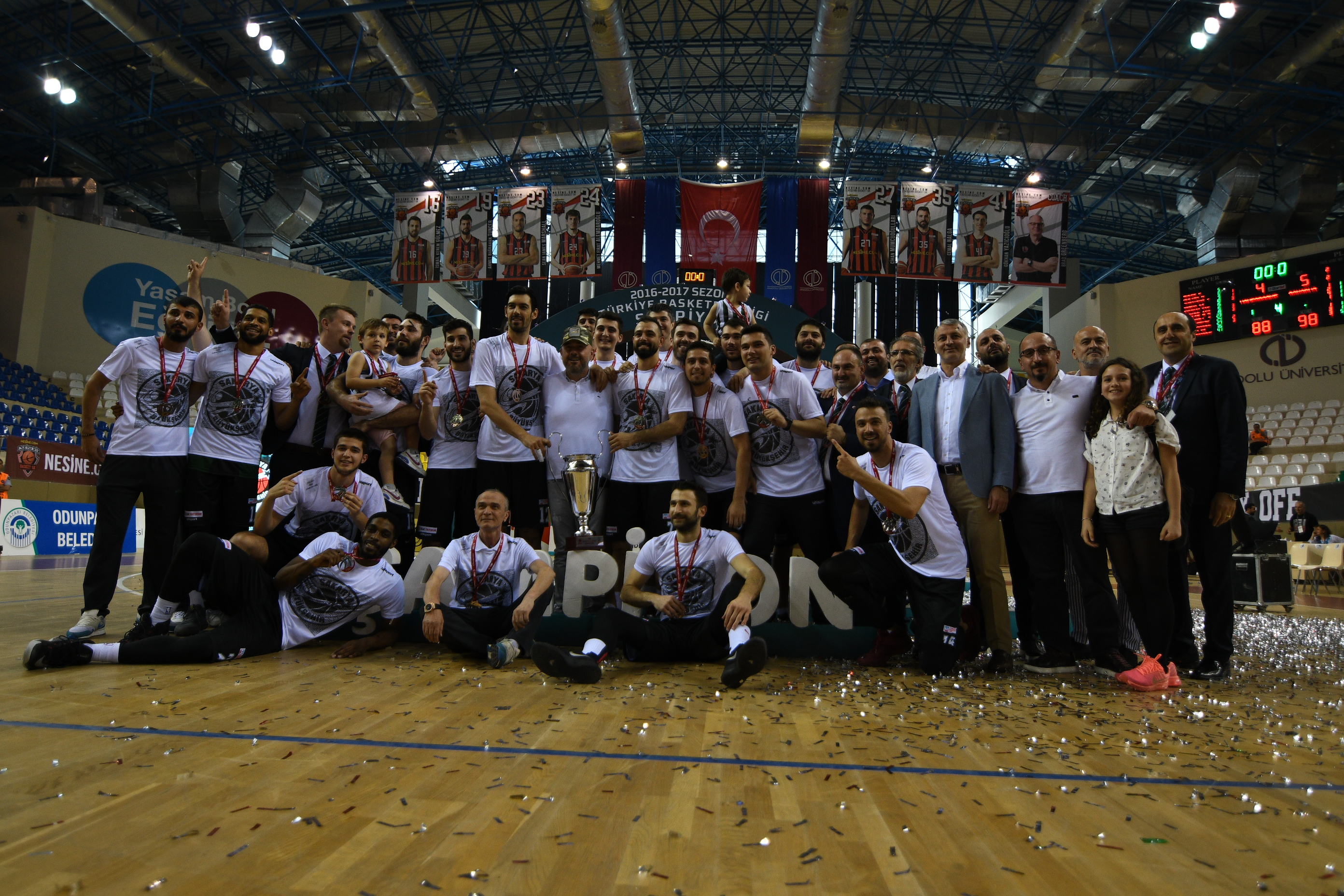 Şampiyon Sakarya Büyükşehir Belediyesi