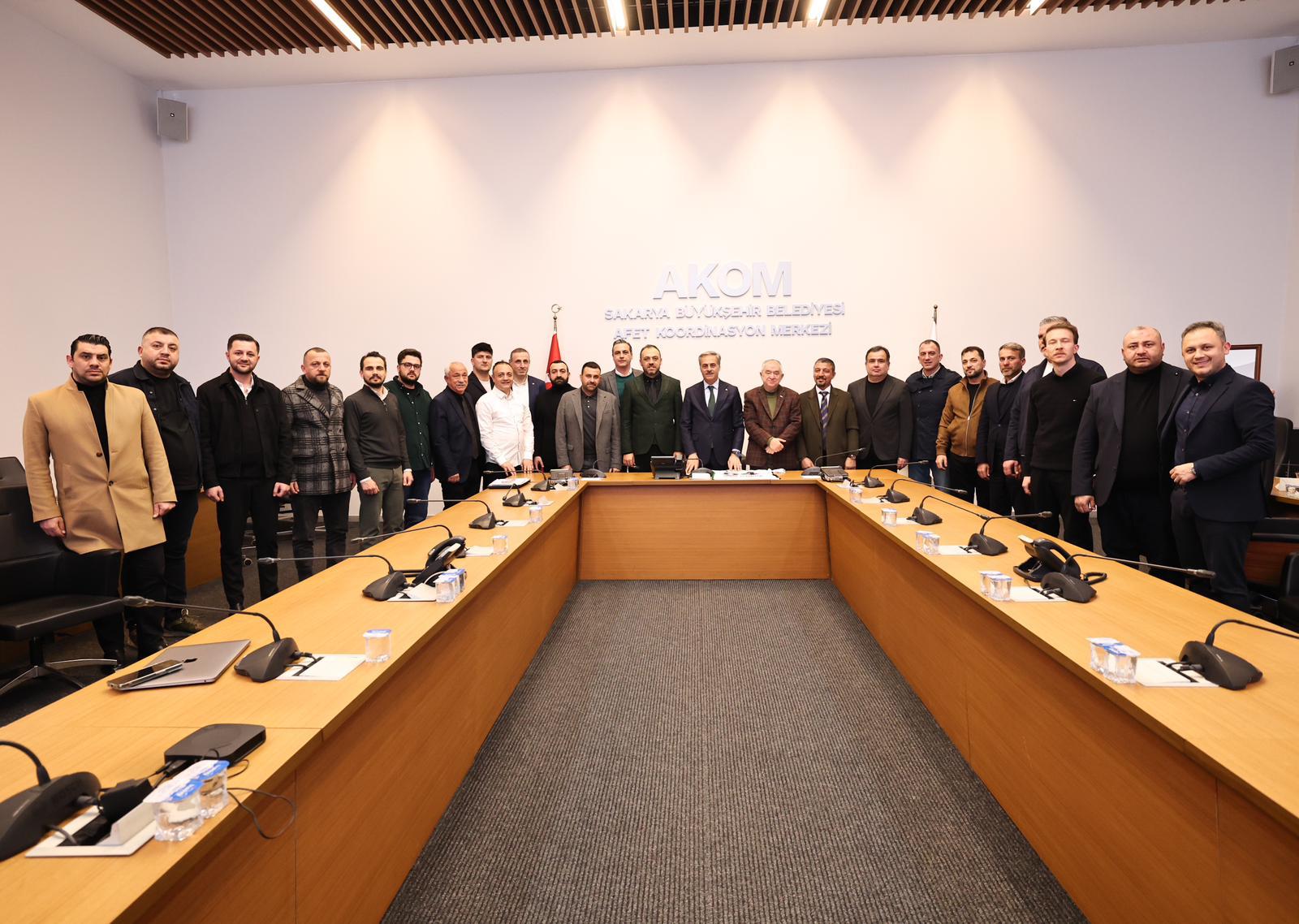 Yusuf Alemdar, Sakaryaspor’un yeni yönetimine başarılar diledi: “Bu şehir takımına sahip çıkar”