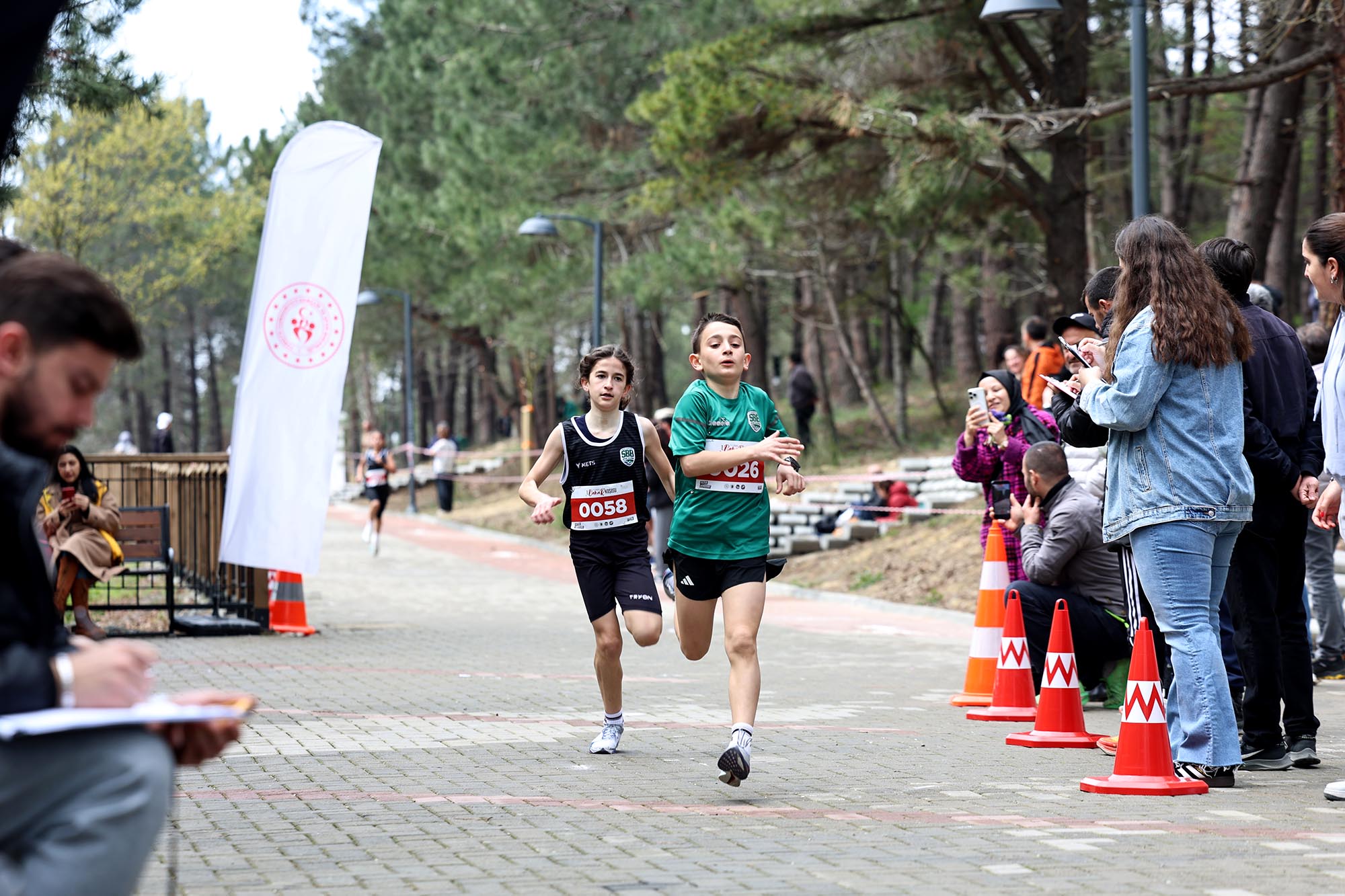 Sapanca’da Bahar Koşusu heyecanı: 700 sporcu Huzur Koridoru’nda buluştu