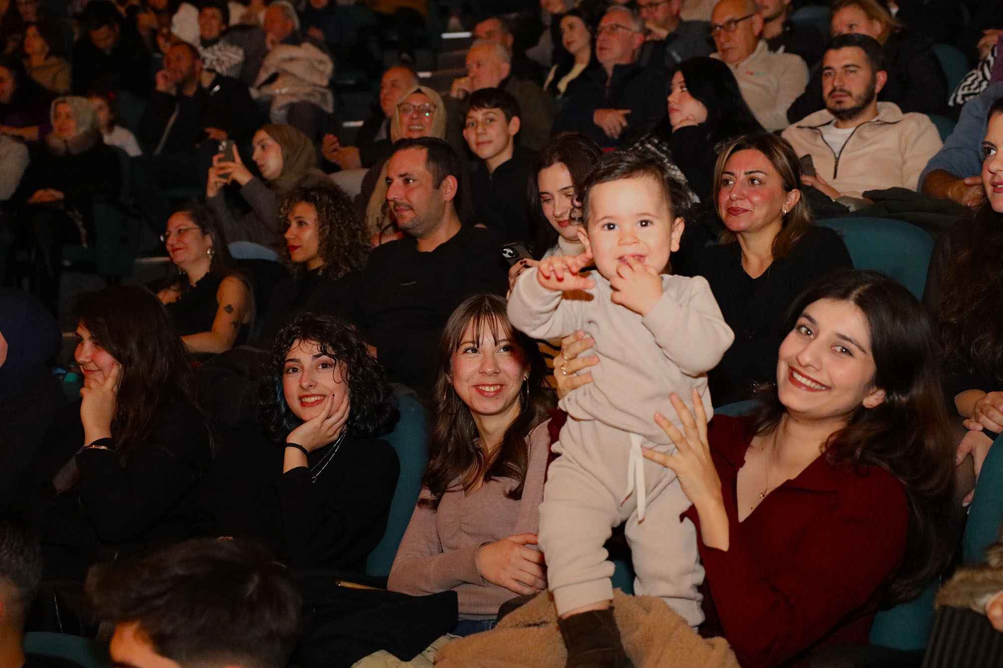 Türk Rock Müziğinin efsaneleri unutulmaz bir konserle anıldı