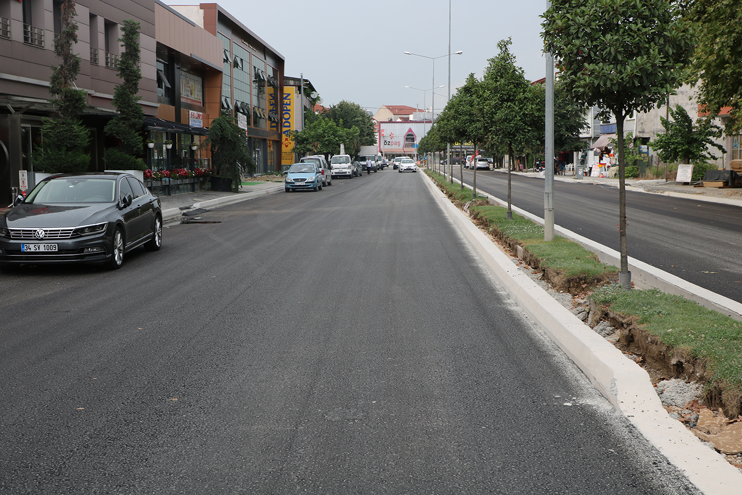 Sanayi Caddesi asfaltla buluştu