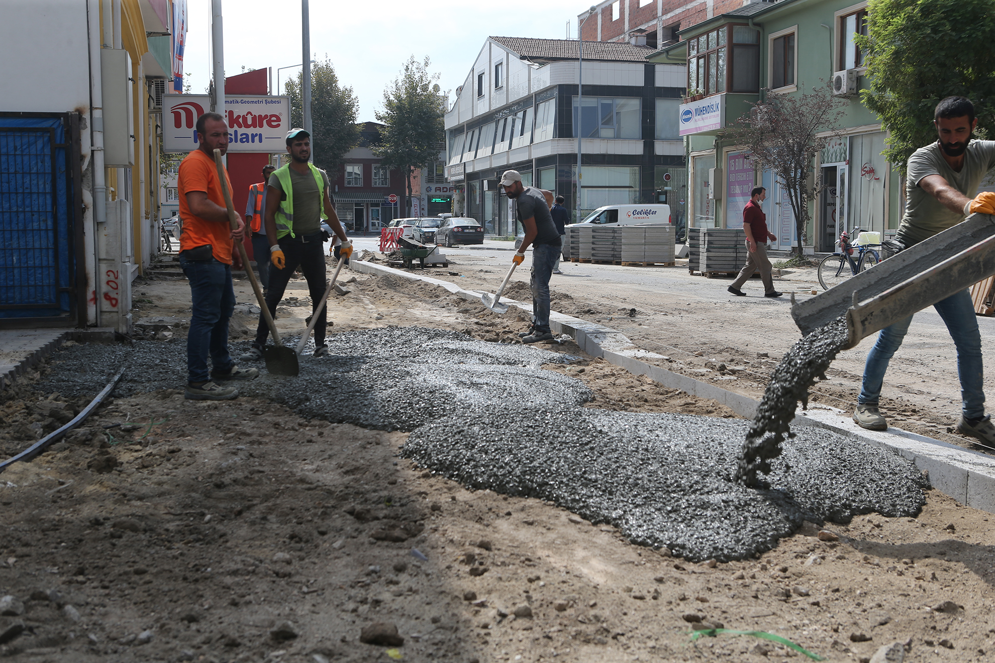 Kol Sokak’ta dönüşüm çalışmaları başladı