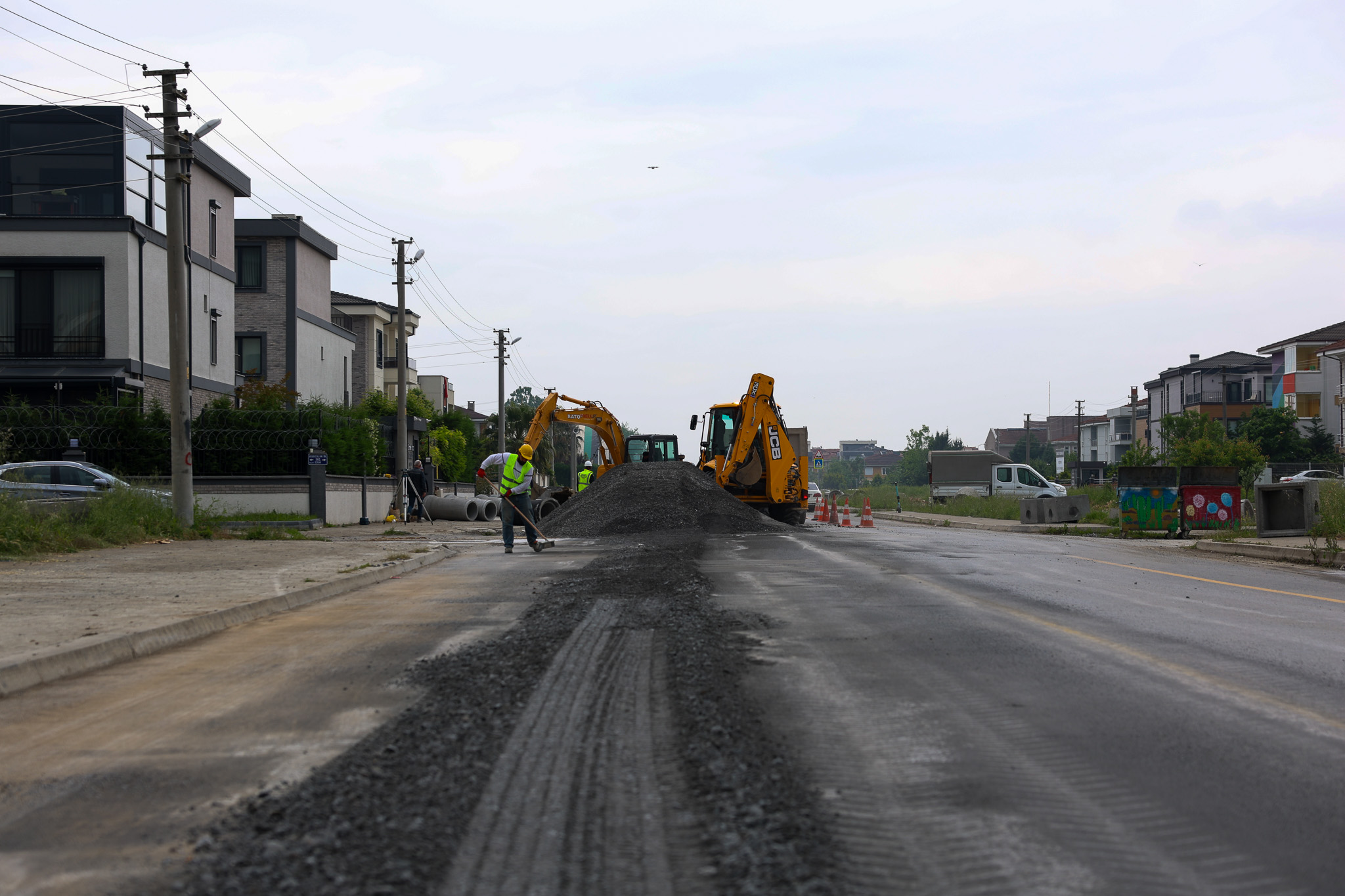 Serdivan 1. Cadde’ye yeni yağmursuyu ve kanalizasyon hattı
