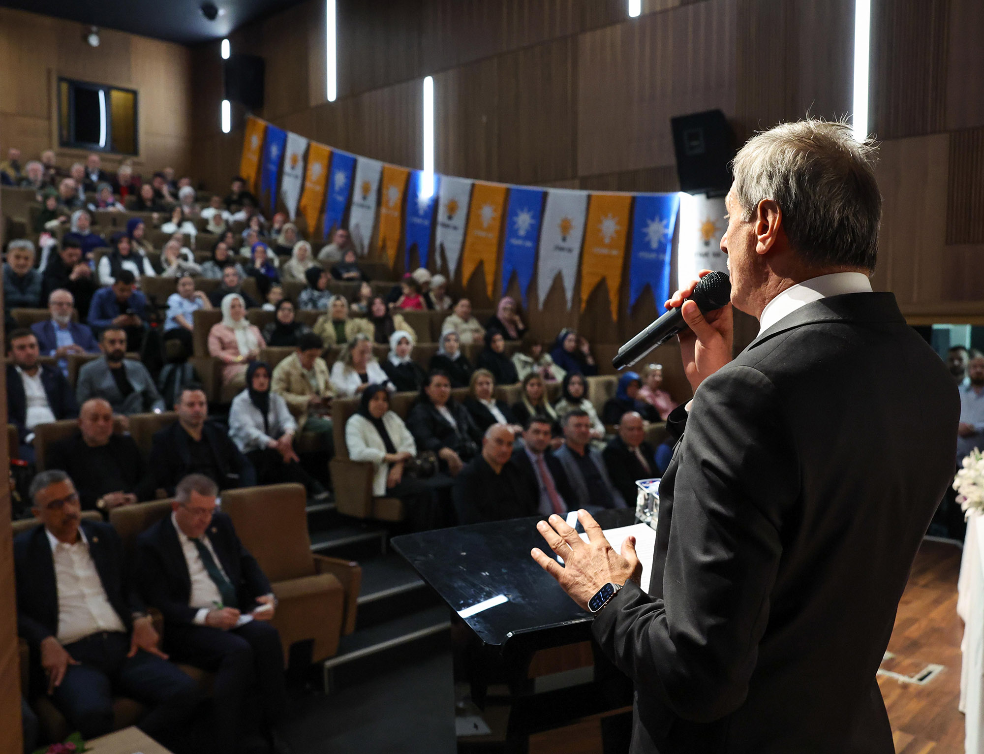 “Yanık’tan başlayacak 6 kilometrelik yaşam alanı için ihaleye çıkıyoruz”