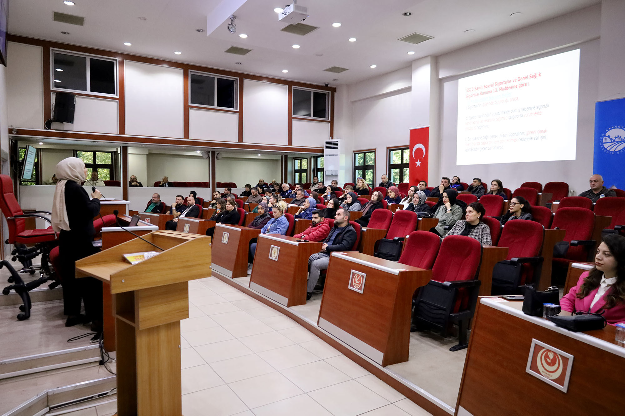 Büyükşehir çalışanlarına iş sağlığı ve güvenliği eğitimi