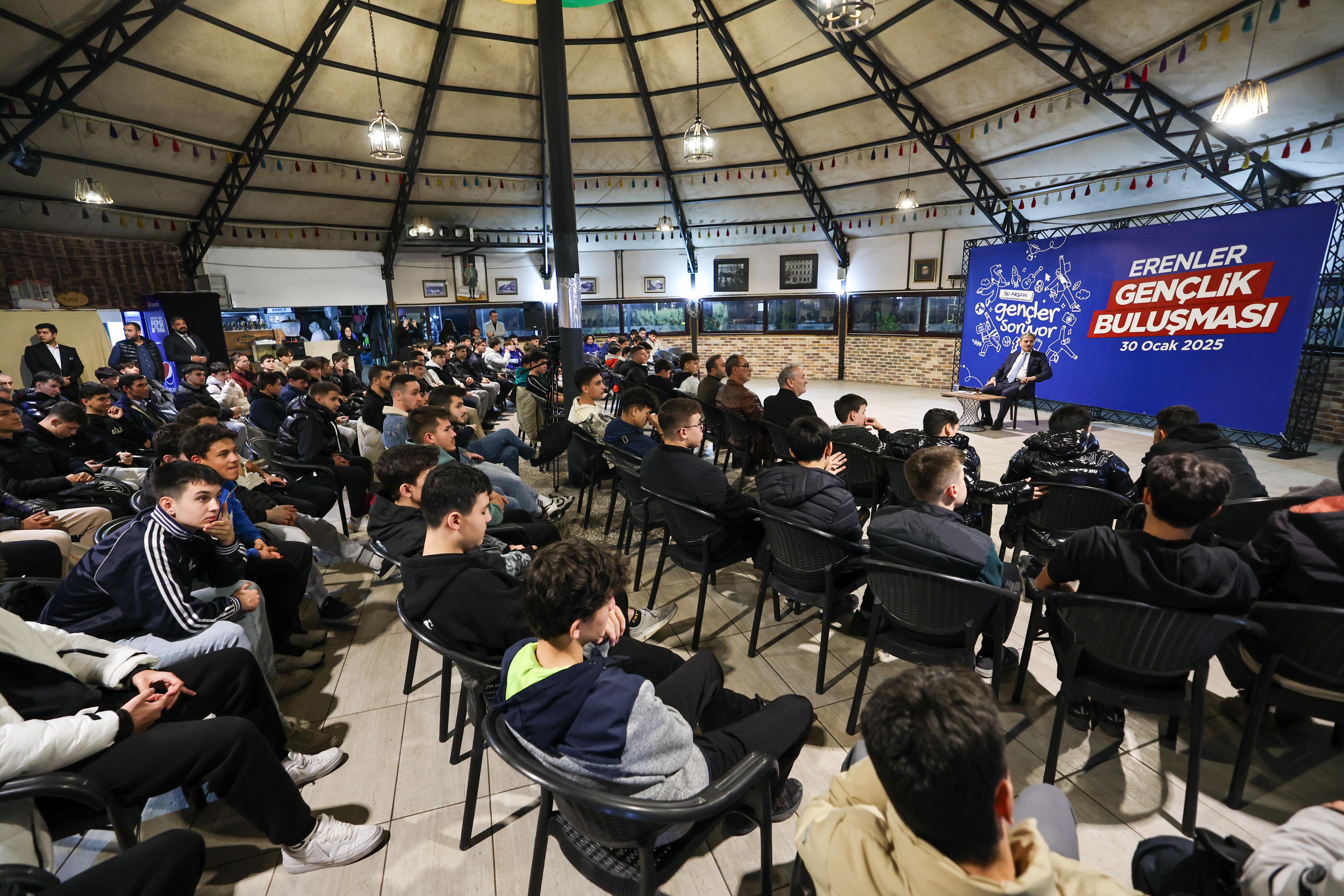 Gençler için Kapalı Spor Salonu, Bilim Merkezi, Kütüphane…