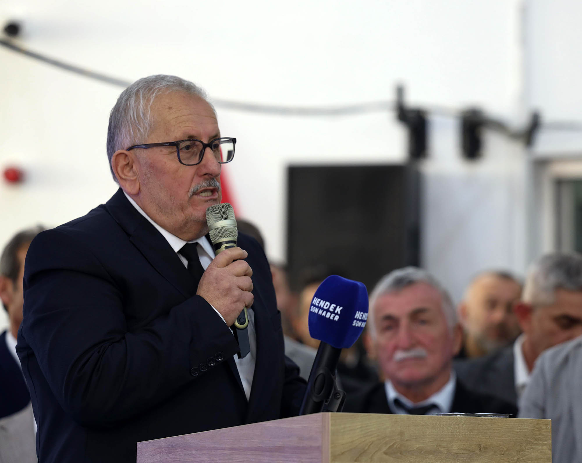 “Var gücümüzle Hendeklilerin yanında olmaya devam edeceğiz”