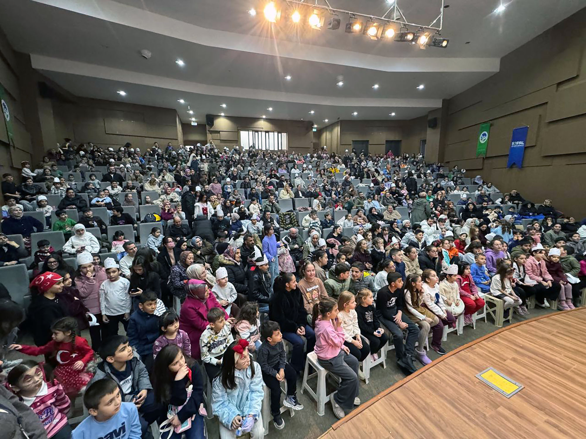 Çocukça Ramazan Şenliği Karasu’da miniklerin neşesiyle renklendi