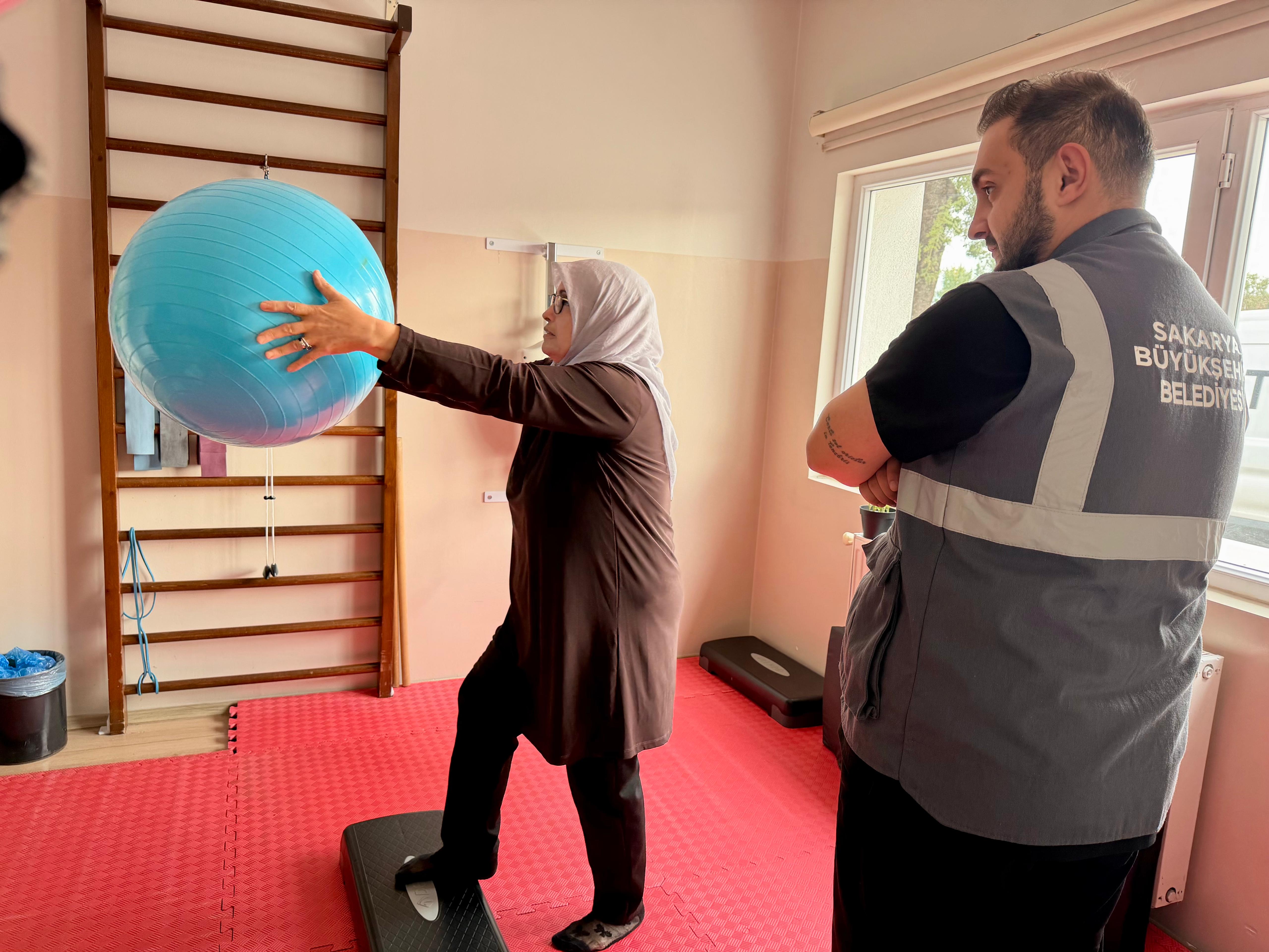 Büyükşehir’den yaşlılara hareketli ve konforlu yaşam desteği