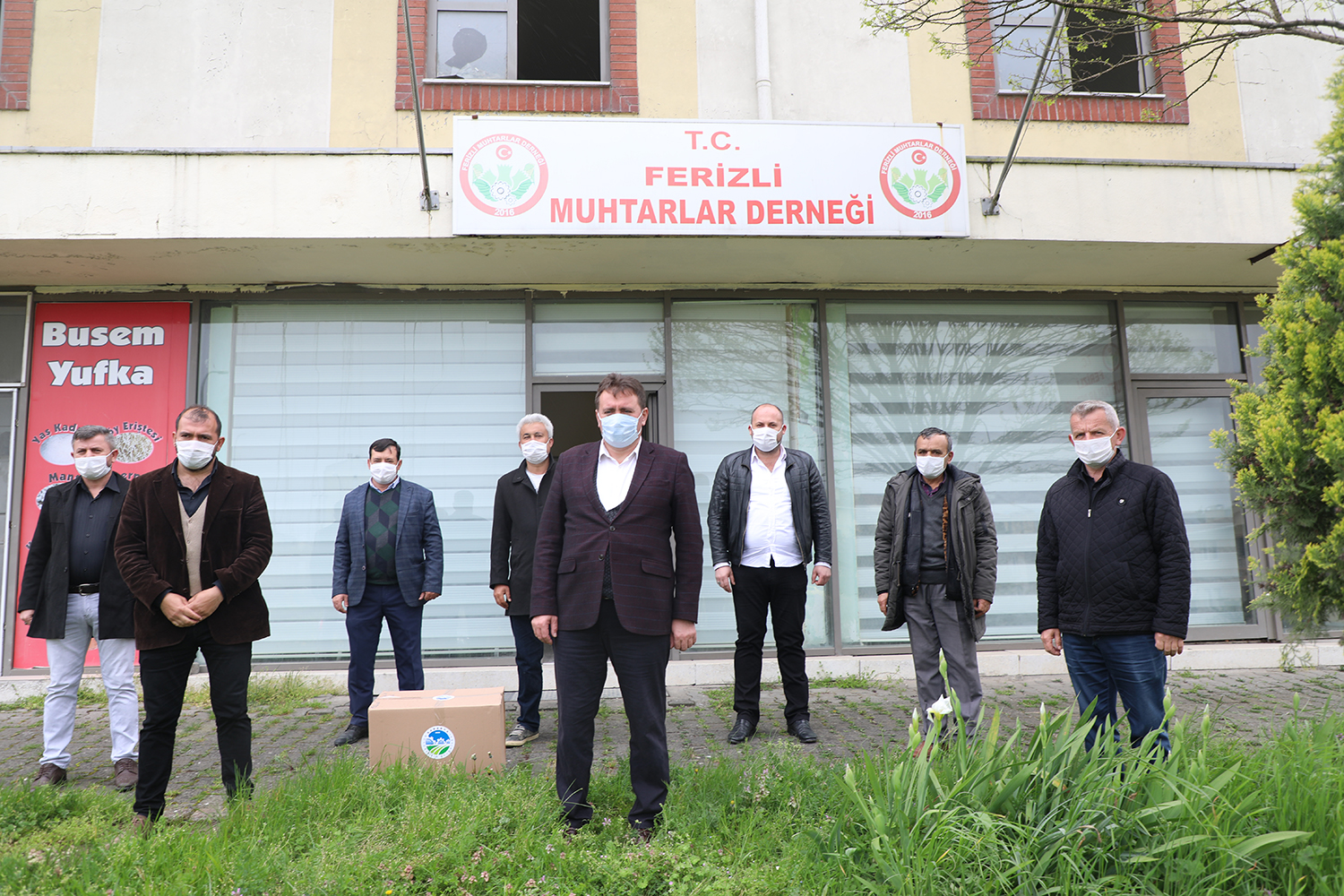 Hendek ve Ferizli ilçelerinde maske dağıtımı sürüyor	