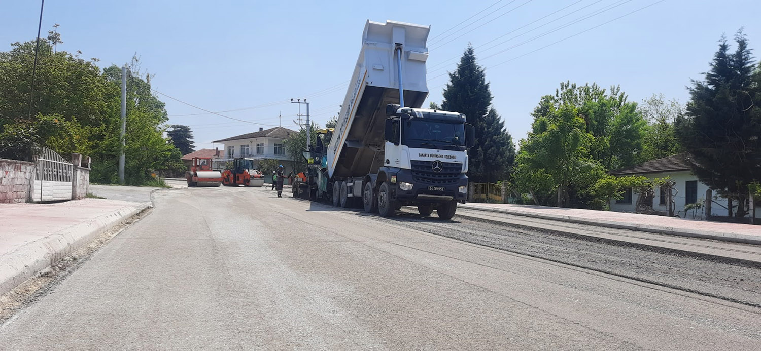 Akyazı Kuzuluk’ta örnek cadde