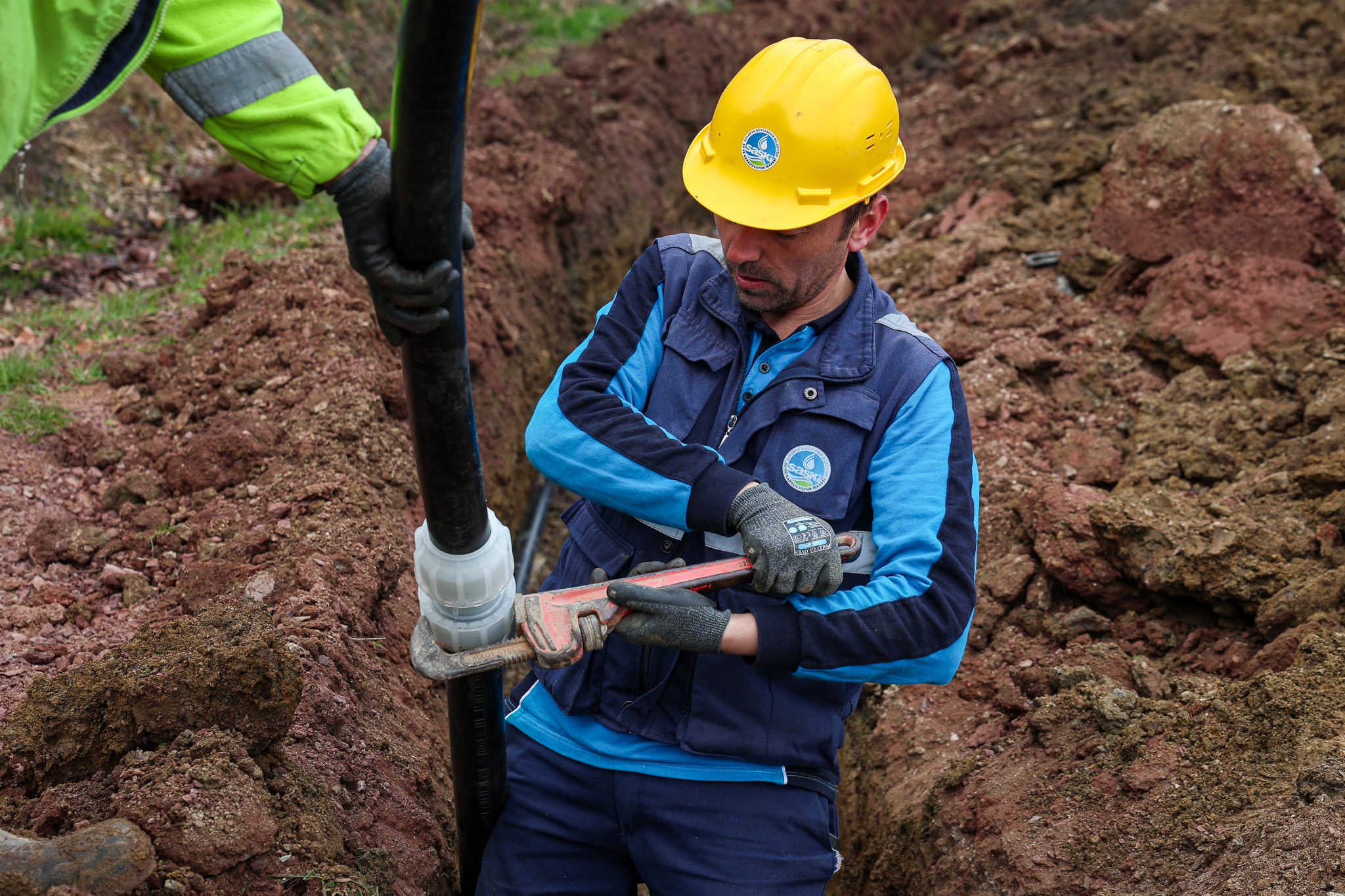 Kamışlı’da kaliteli hizmetin ikinci fazında 5 bin metrelik içme suyu hattı yenileniyor