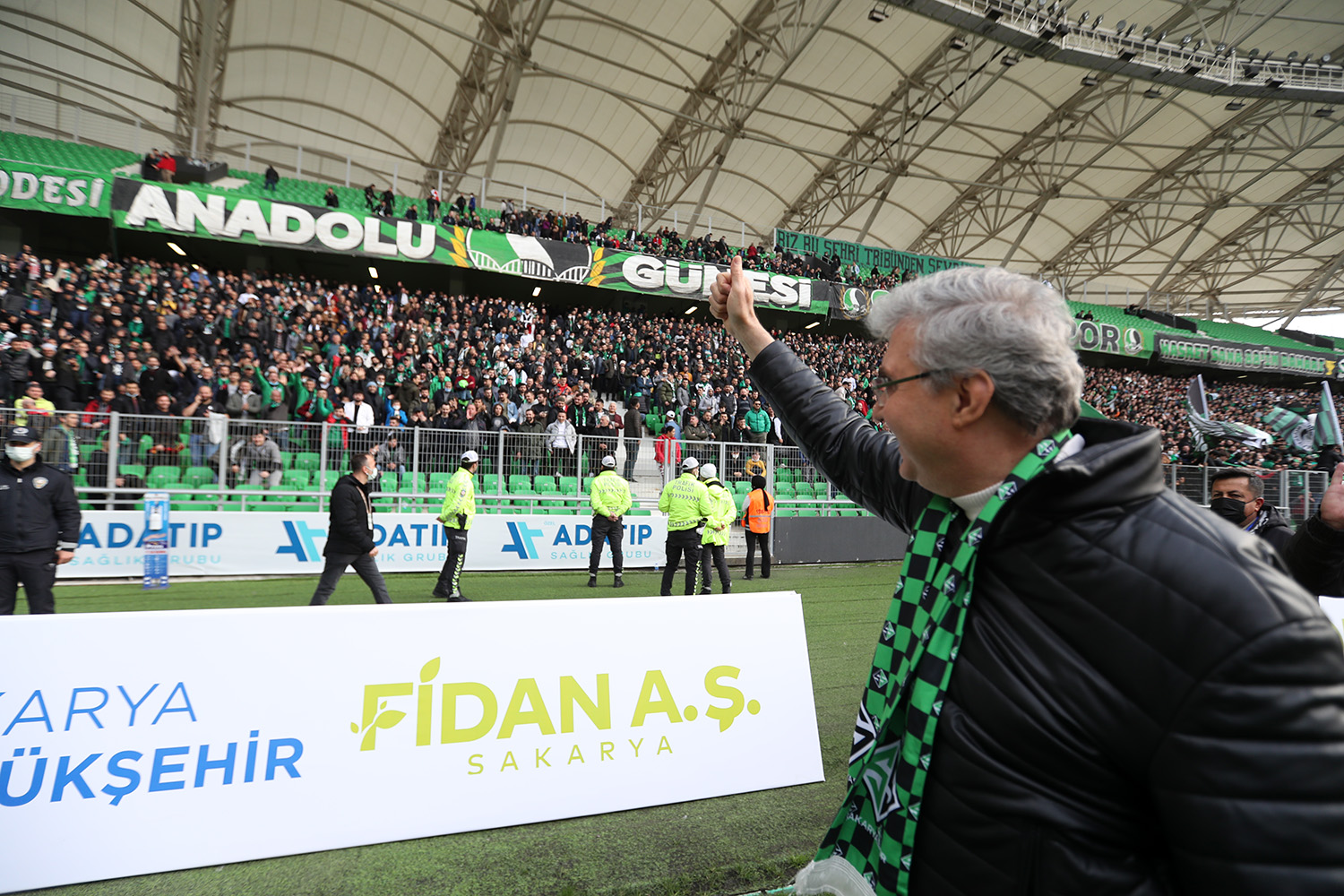 Sakaryaspor bu yıl şampiyon olacak