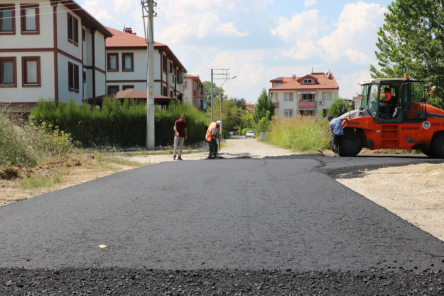 Tepekum’da arterler Büyükşehir’le yenileniyor 