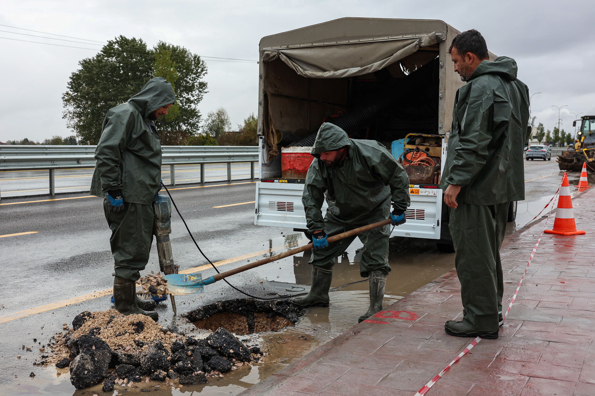 SASKİ’den yoğun yağışa hızlı müdahale