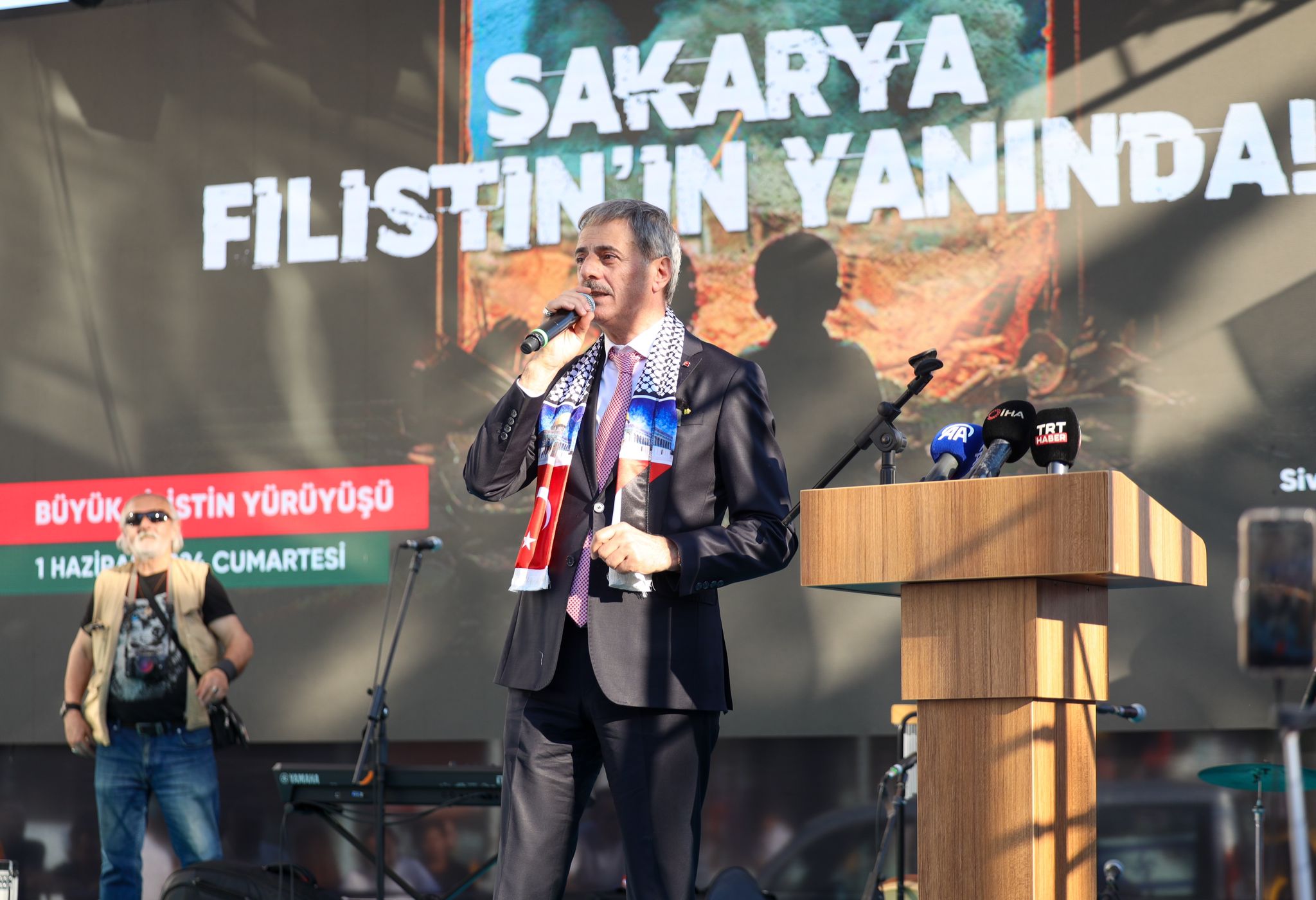 Yusuf Alemdar Filistin için sokağa dökülen binlerce Sakaryalıyla: "Filistin hepimizin davasıdır"