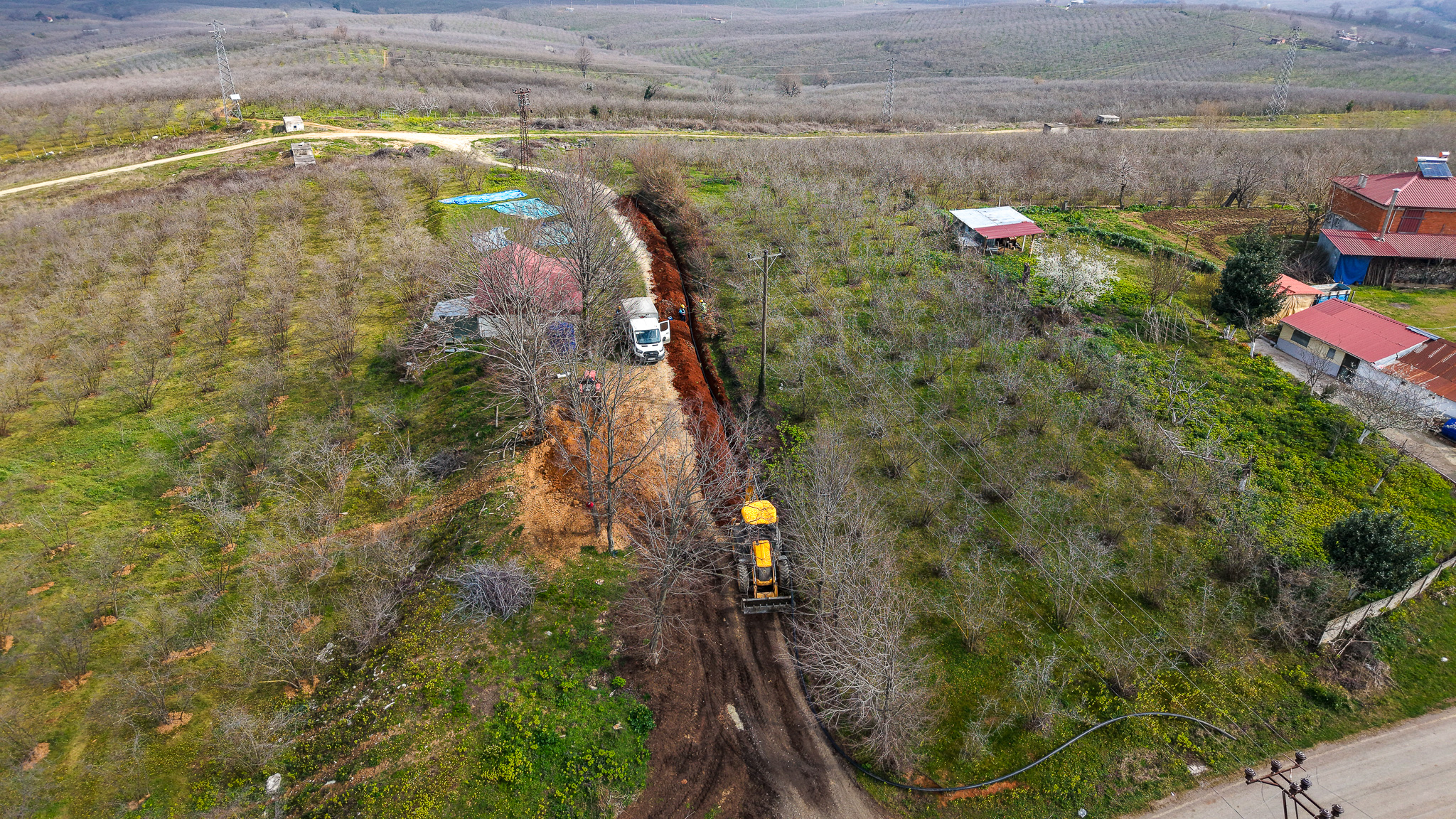 Karasu Kuyumcullu’nun içme suyu geleceği 8 kilometrelik hatla güvence altına alındı