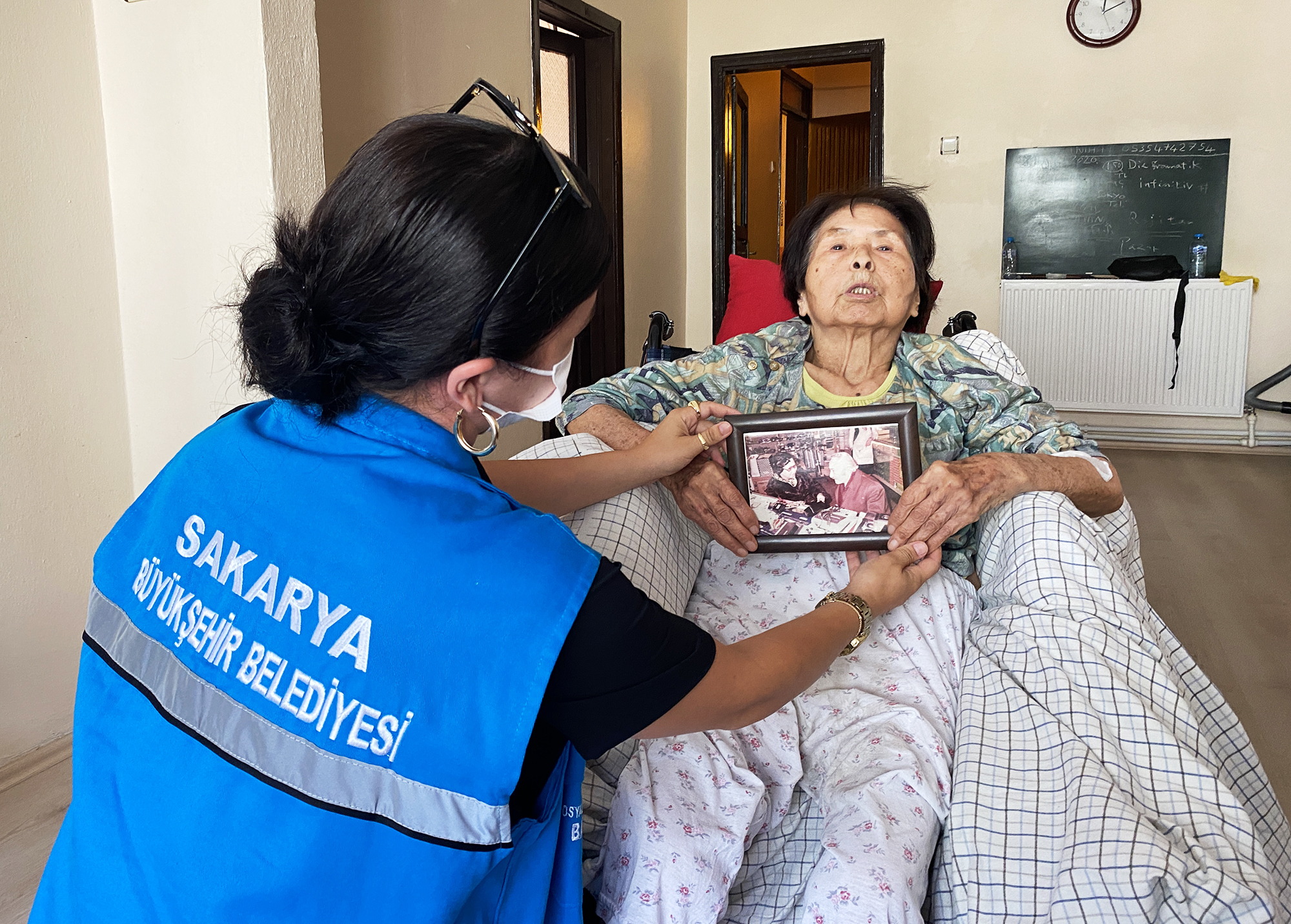 Büyükşehir YADEM en zor anlarda yaşlıların yanında