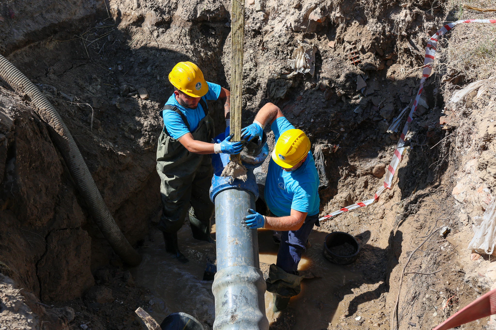 Erenler’in iki mahallesi daha güçlü altyapı ile buluştu