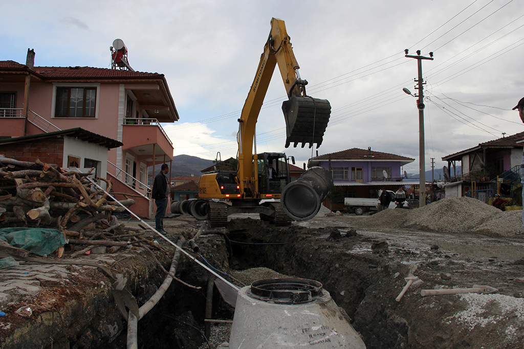 Geyve’de Altyapı Baştan Aşağı Yenileniyor