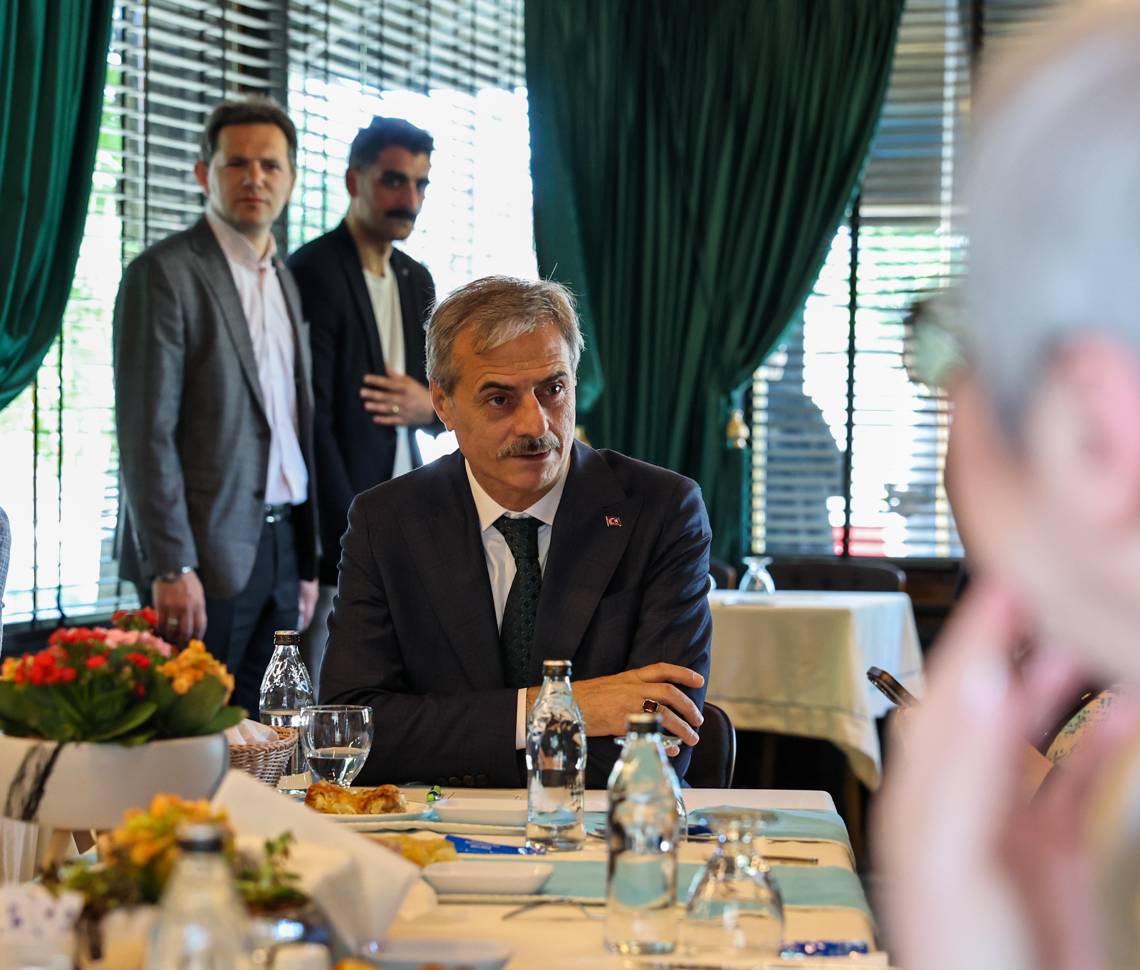 “Sakarya şehrin takımını hak ettiği yerlere taşıyacak güce de kabiliyete de sahiptir”