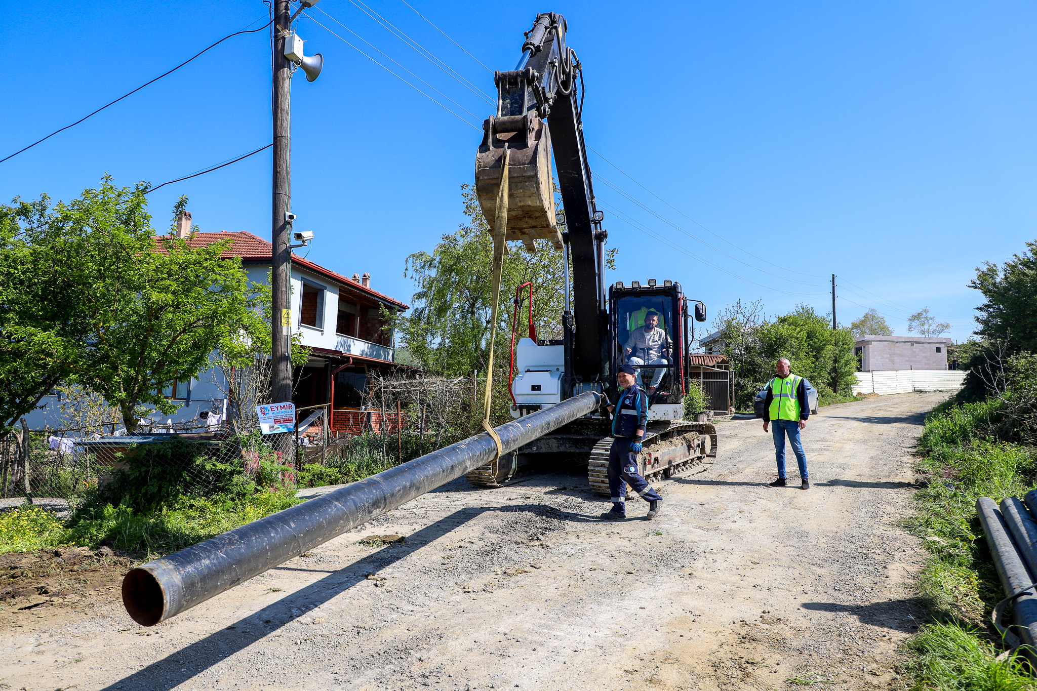 3 bin 500 metrelik altyapı dönüşümü ile 2 ilçenin 10 mahallesine kesintisiz içme suyu