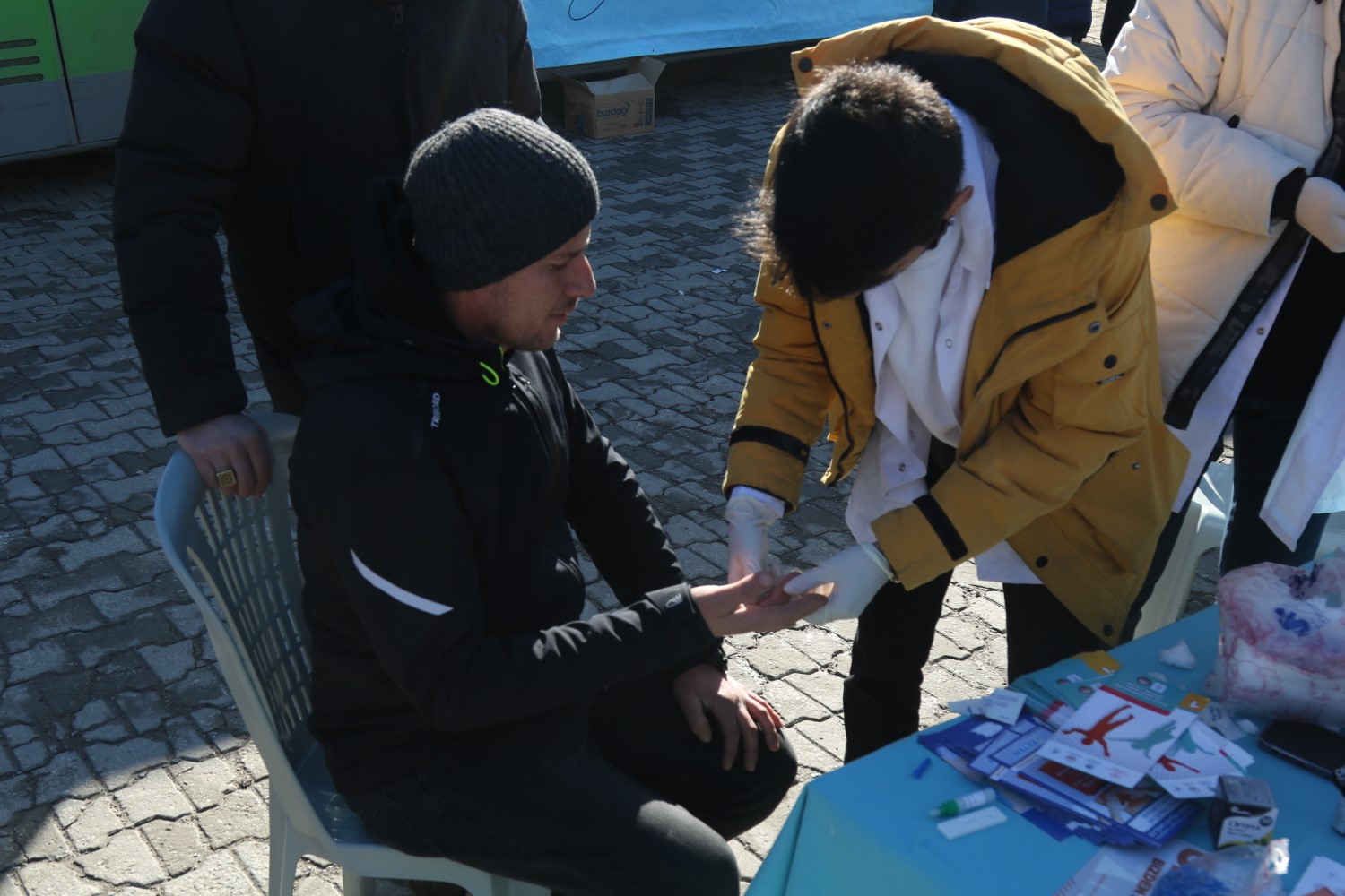 Bu sokakta şifa var Büyükşehir projesi ilk durağında 500 kişiyi ağırladı