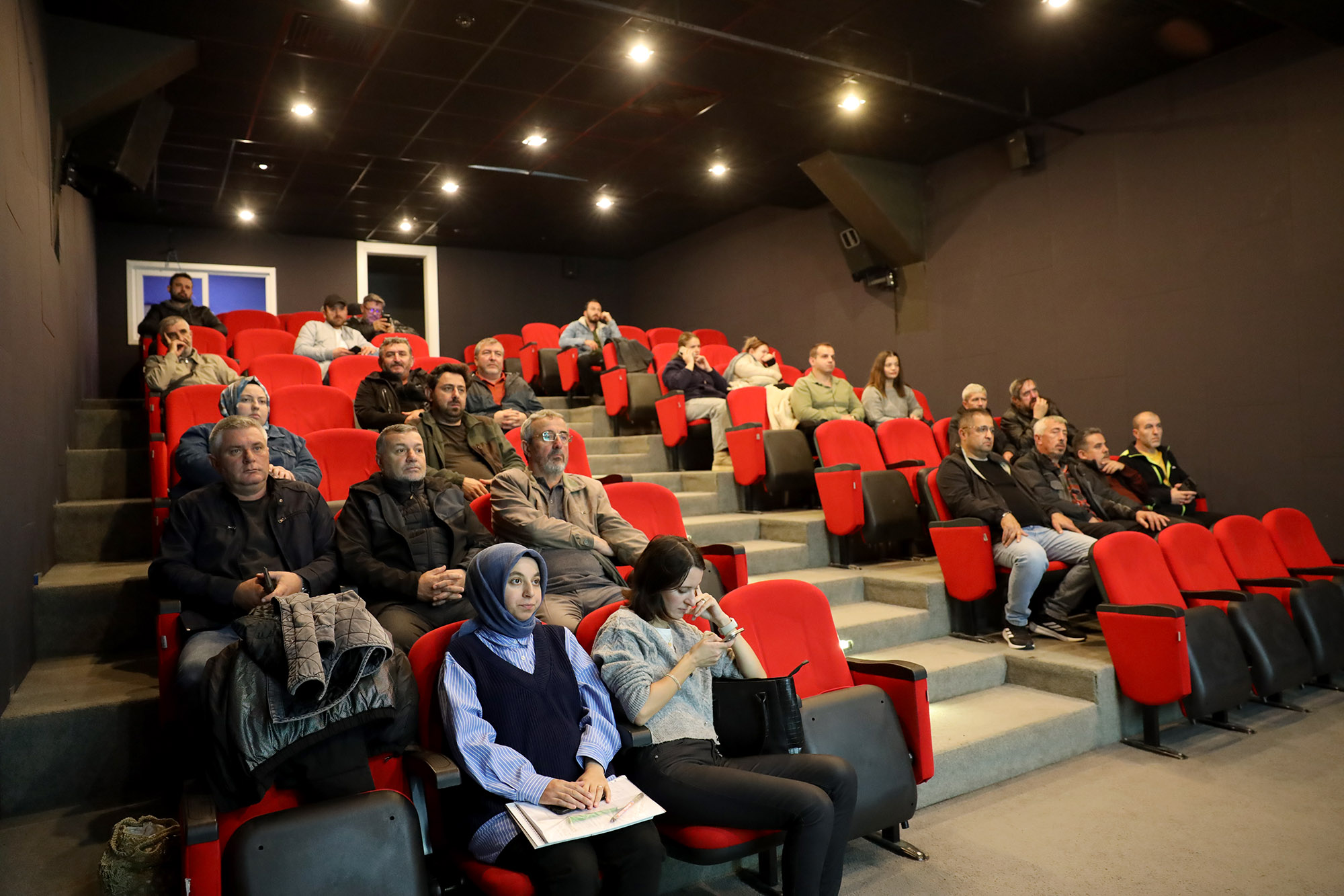 Büyükşehir’in uzmanları evcil hayvanlarla ilgili bilinmesi gerekenleri anlattı