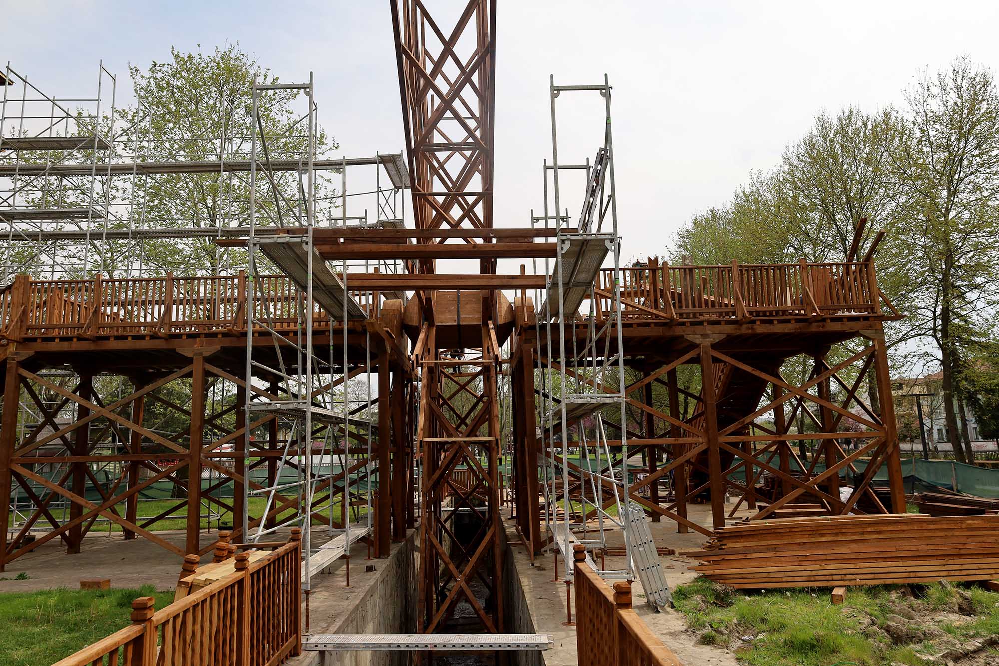 Şehrin kültürel simgesi Tarihi Çark’ta titiz çalışma devam ediyor