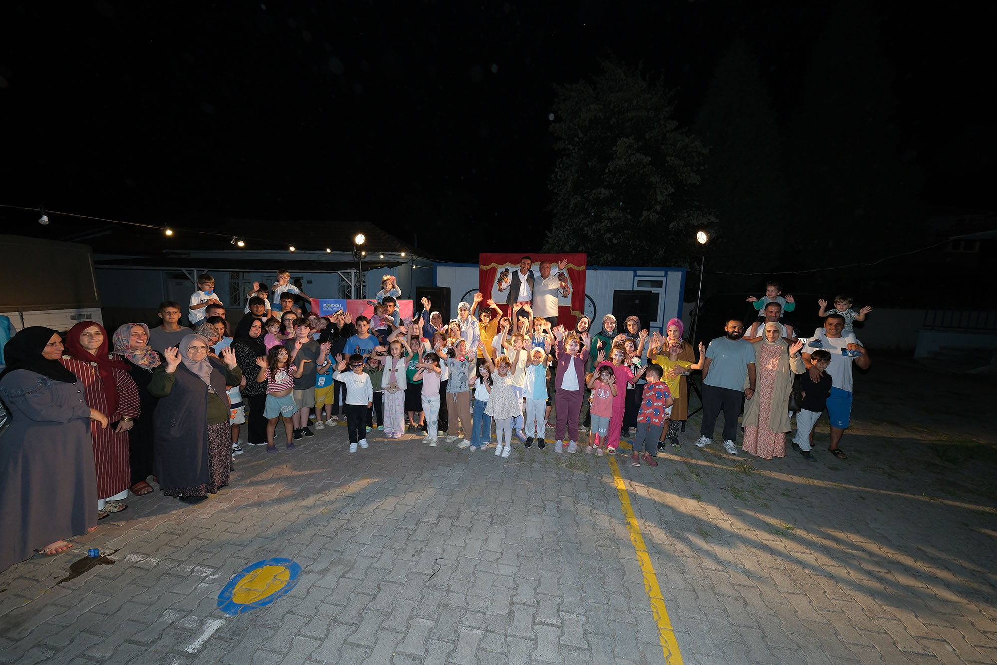 “Mahallemde Neşe Var” Yeniköy’de çocuklara unutulmaz bir akşam yaşattı
