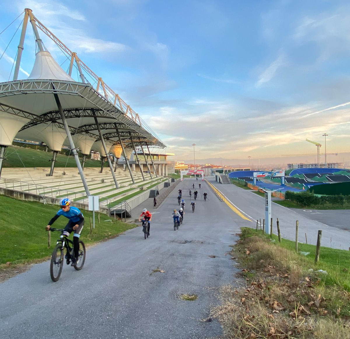Vadinin zorlu yamaçlarında geleceğin şampiyon pedalları yetişiyor