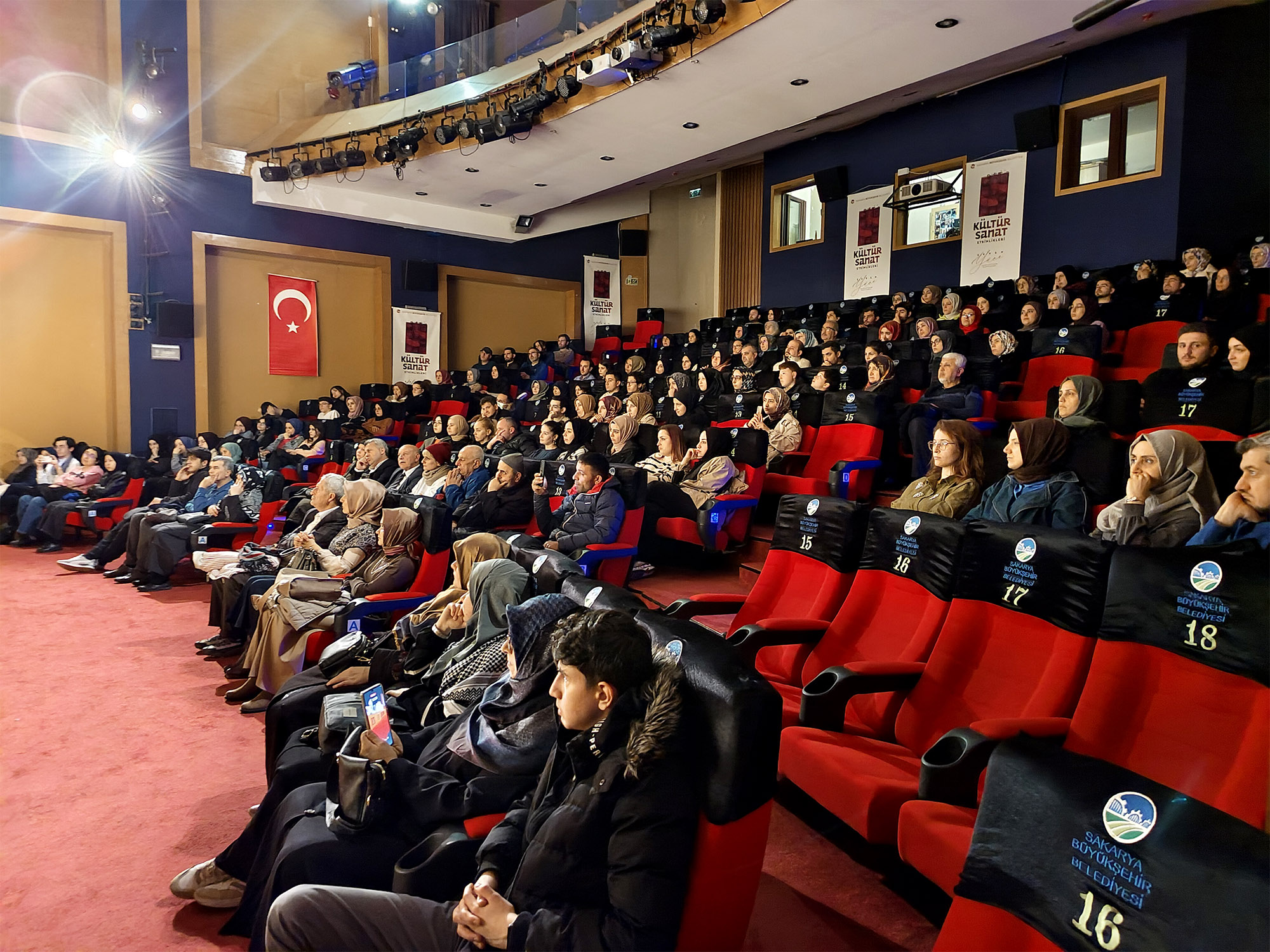 Filistin’in yaşadığı acıya ‘ayna’ oldular: ‘Kudüs Ya da Leyla’