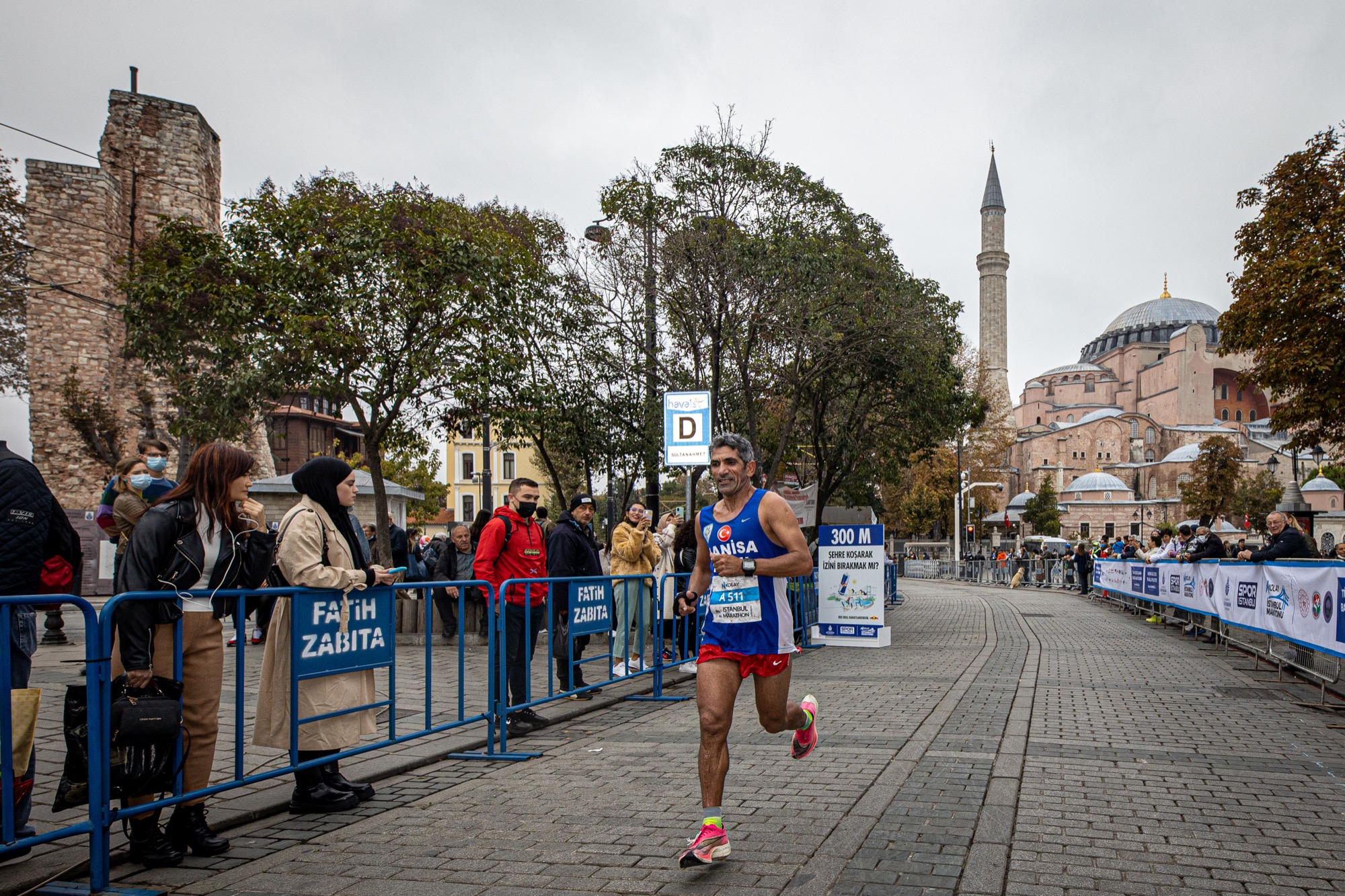 Büyükşehir'in sporcusu İstanbul Maratonu'nda ipi göğüsledi