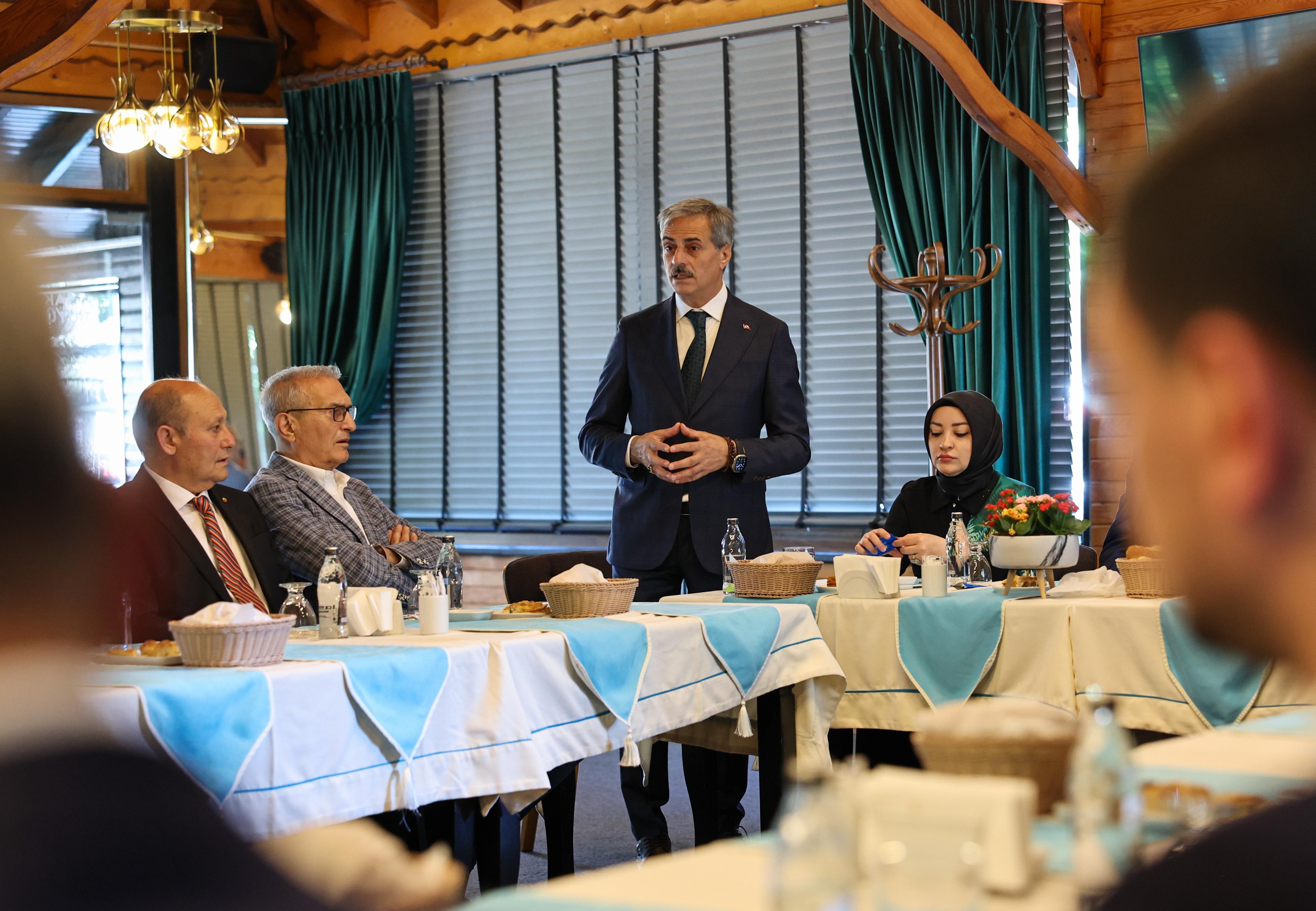 “Sakarya şehrin takımını hak ettiği yerlere taşıyacak güce de kabiliyete de sahiptir”