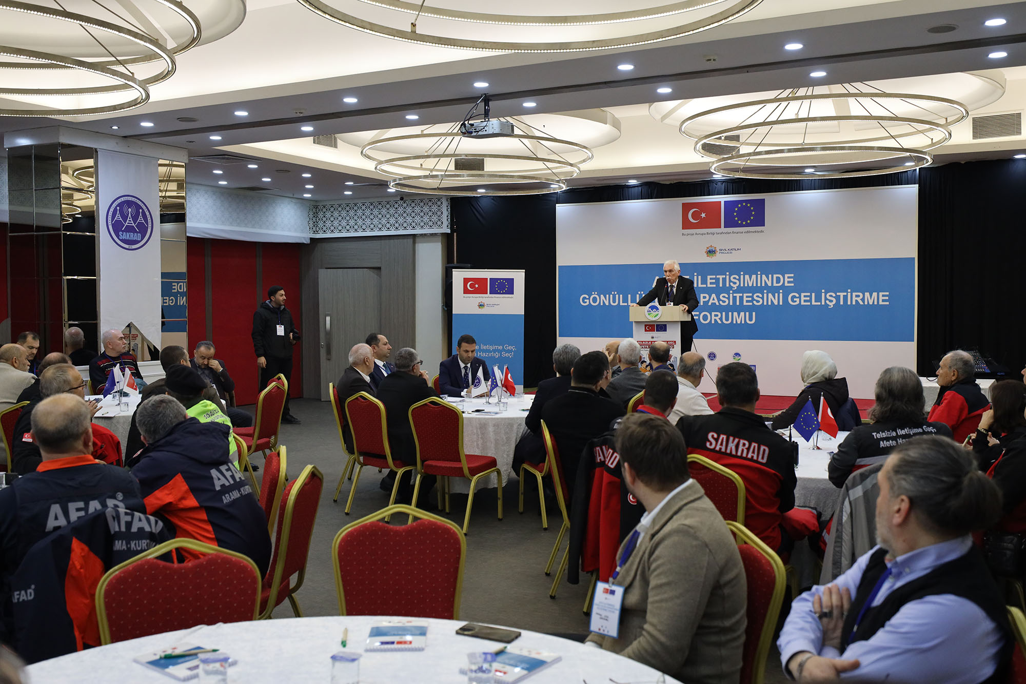 GSM’i ve interneti devre dışı bırakan büyük bir depremde canlara umut olacak