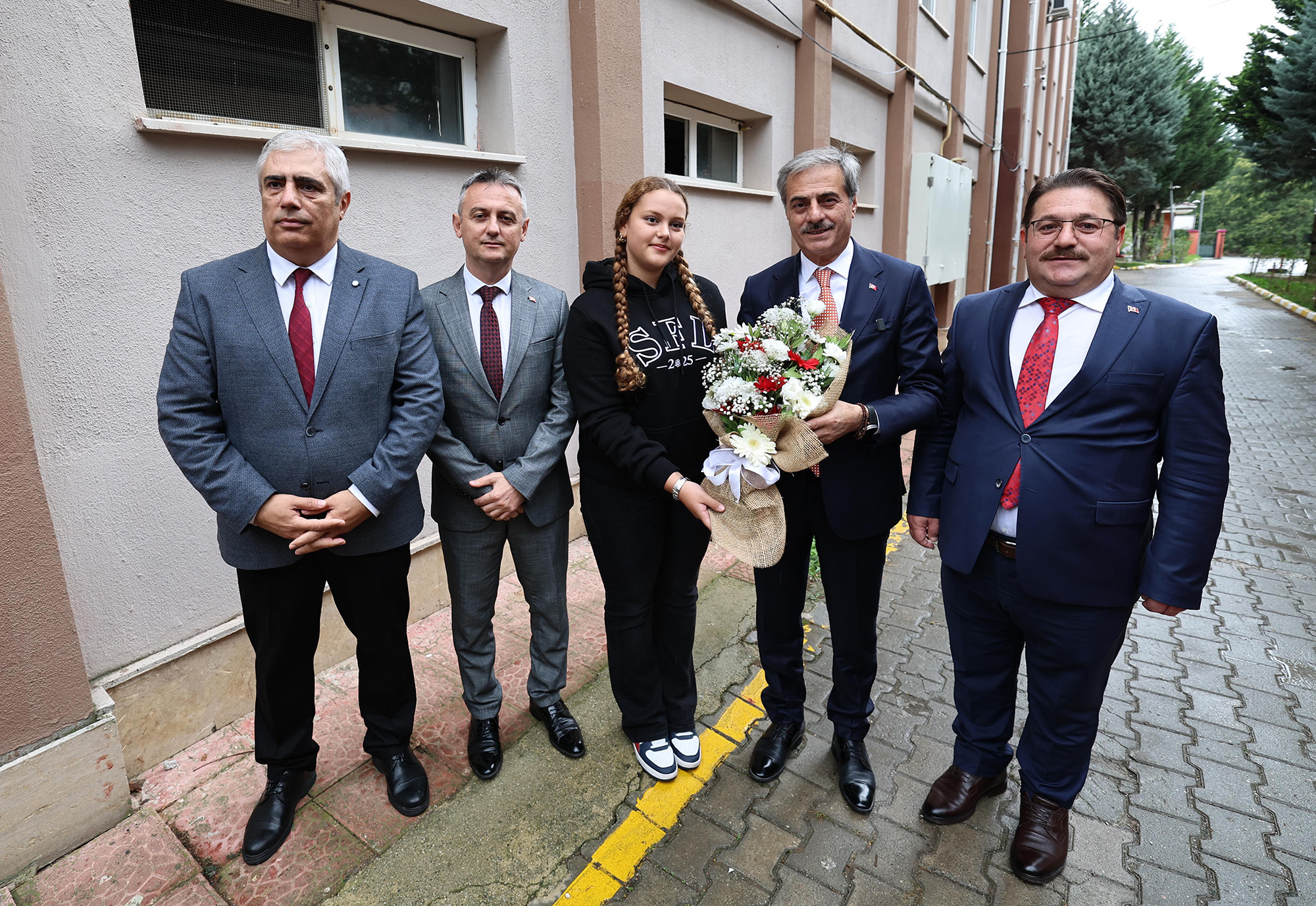 Sakarya gençliğine hizmet edecek eserleri bir bir hayata geçiriyoruz