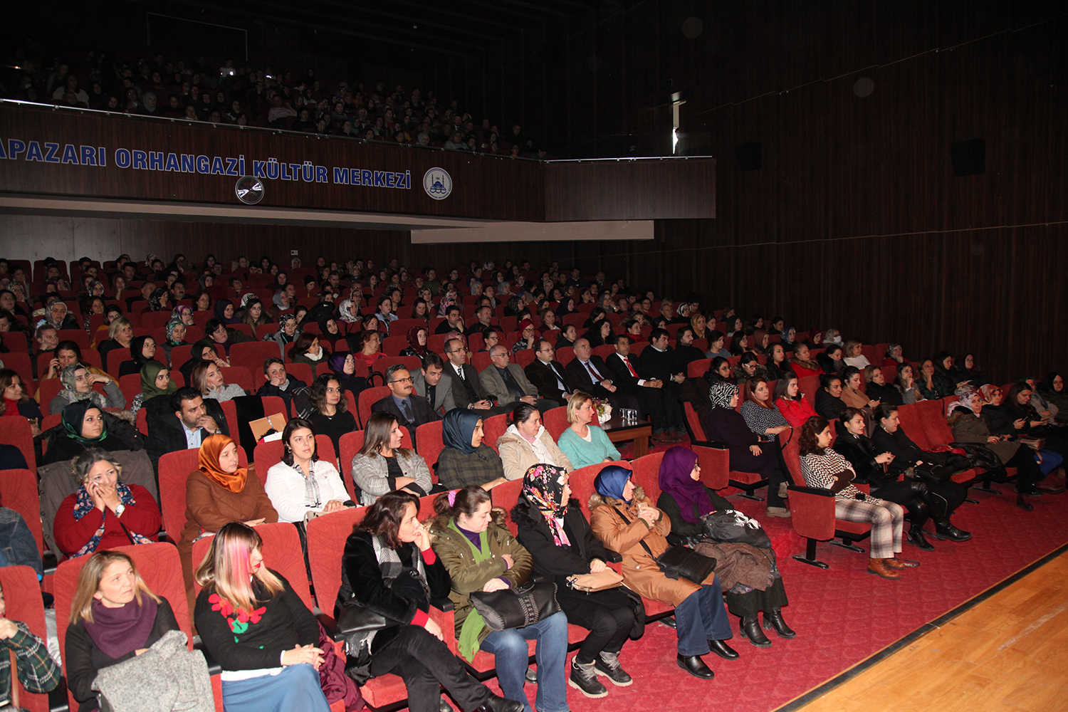 “İletişim kurmayı kendi içimizde öğrenmeliyiz”