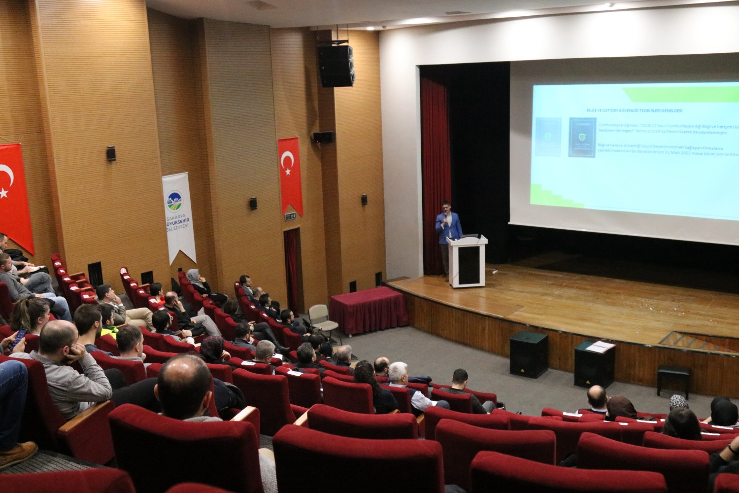 Büyükşehir’den çalışanlara bilgi ve iletişim güvenliği eğitimi