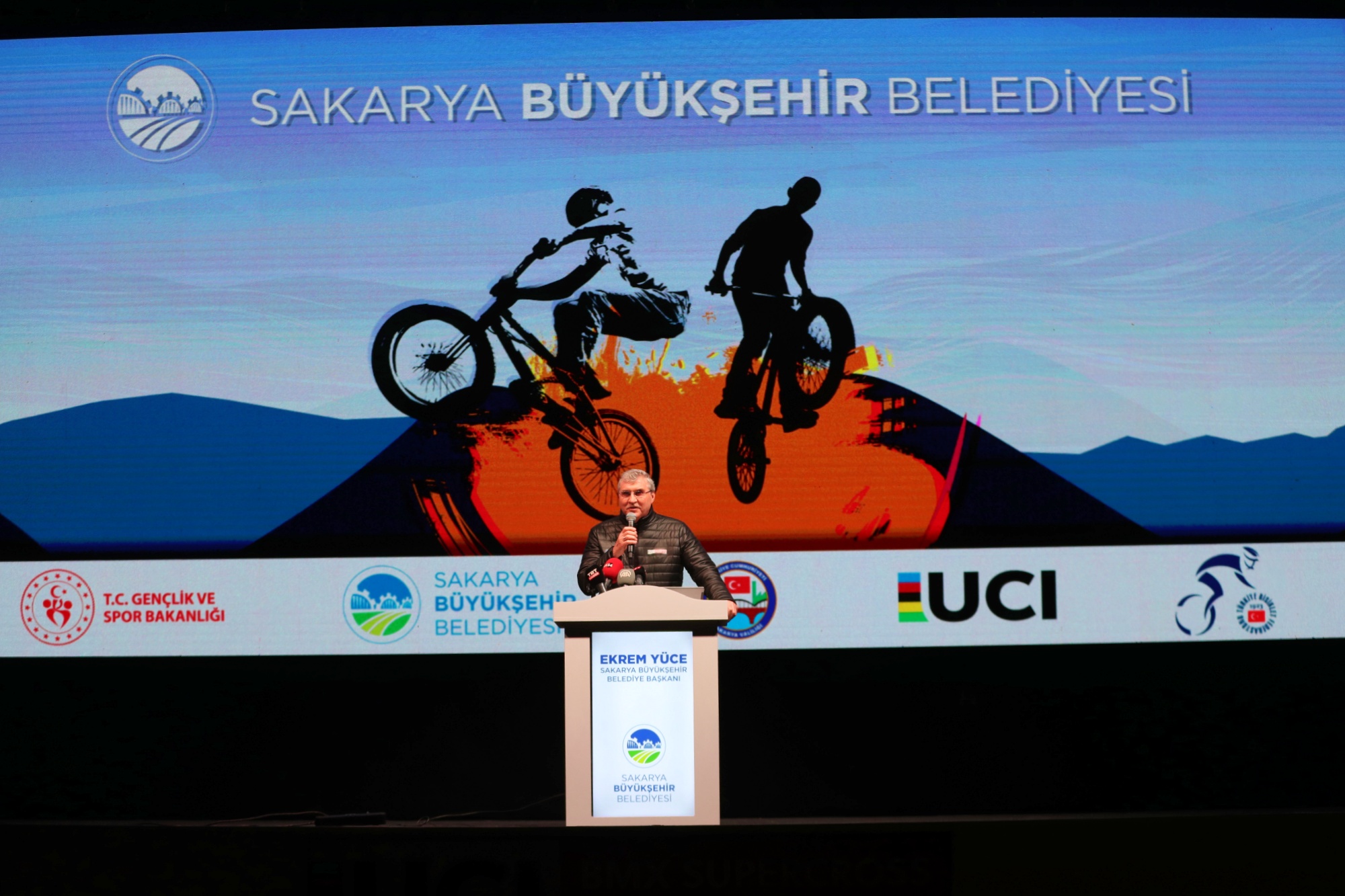 BMX coşkusu başladı: “Sakarya dünyada bisikletin merkezi olma yolunda”