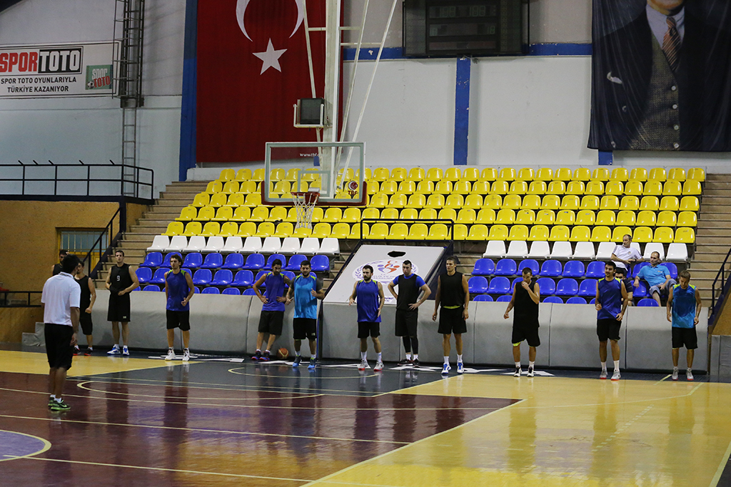 Dev Adamlardan İlk Adım