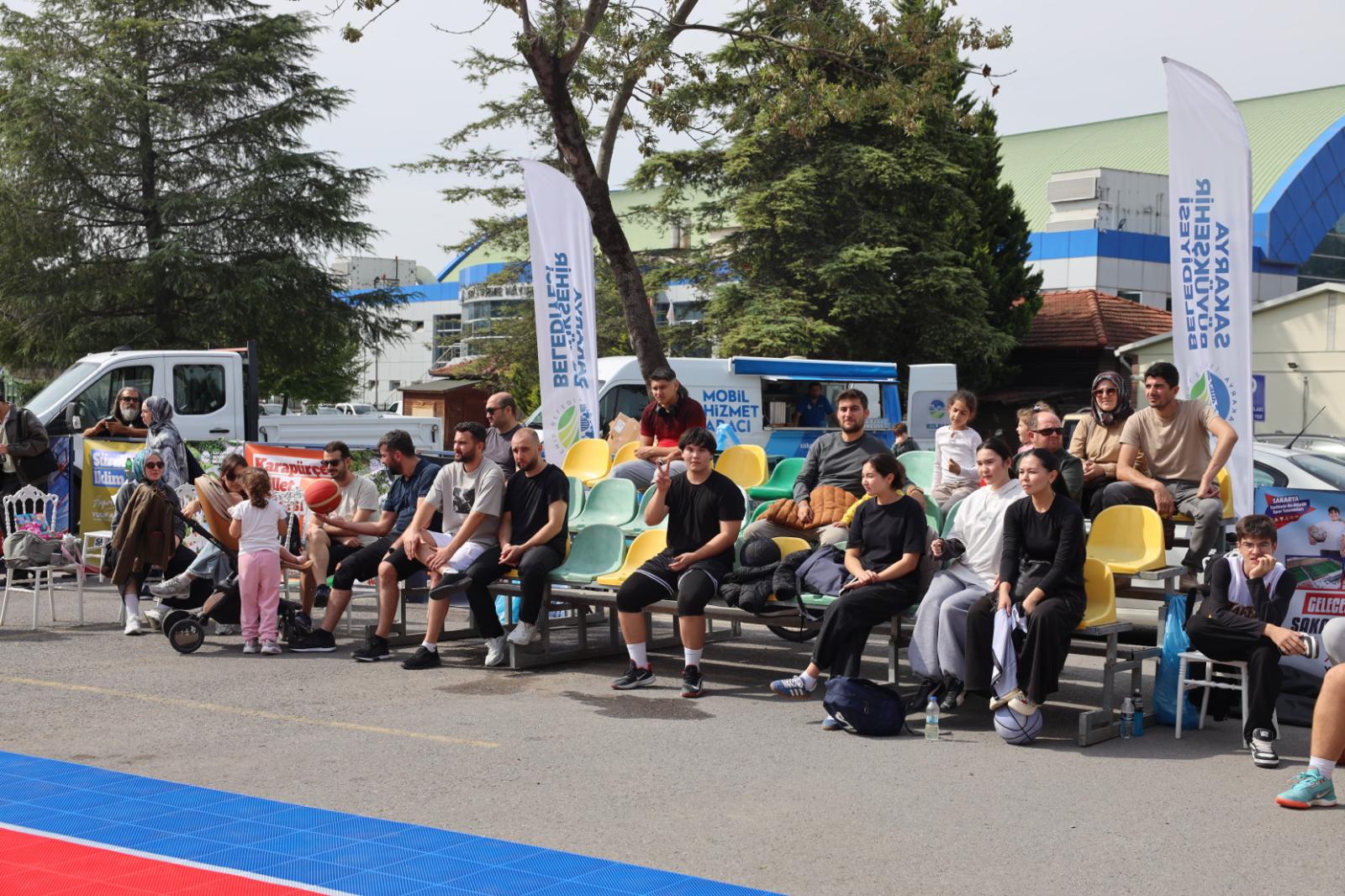 Aziz Duran Parkı’nda 3x3 sokak basketbolu şöleni: 250’den fazla sporcu parkede ter döktü