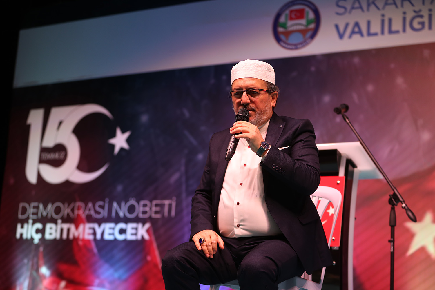 Demokrasi nöbetimiz hiç bitmeyecek