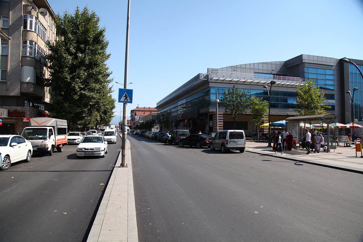 Sakarya Caddesi yeni yüzüne kavuştu