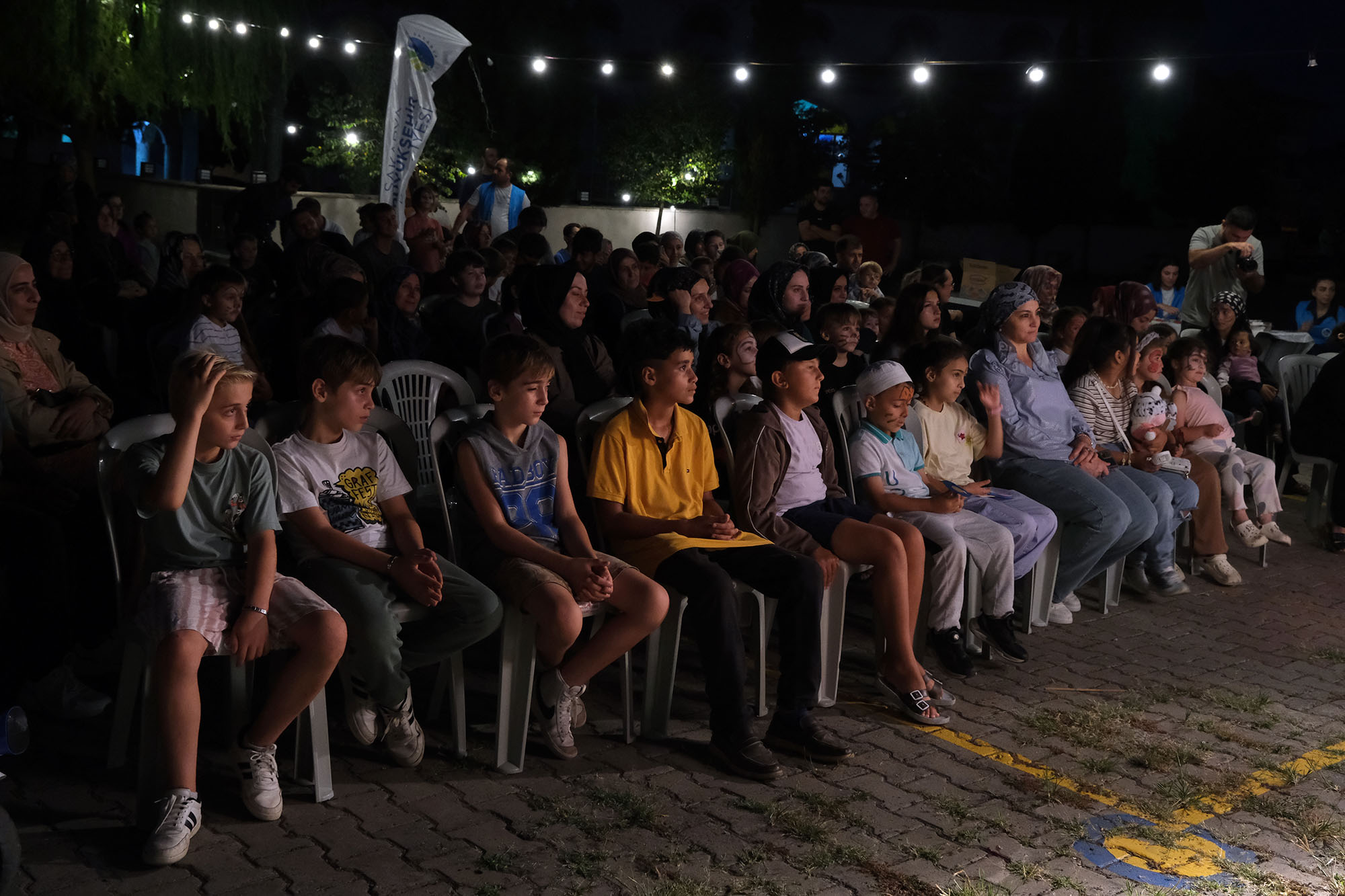 “Mahallemde Neşe Var” Yeniköy’de çocuklara unutulmaz bir akşam yaşattı