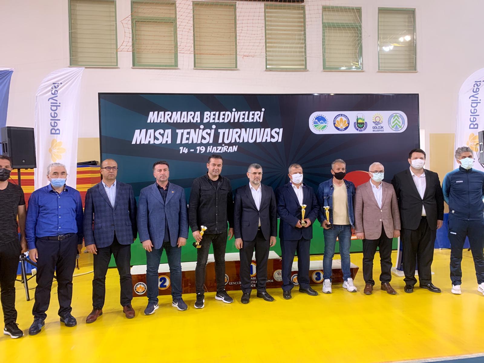 Masa tenisi turnuvasında kazanan Sakaryalı sporcular oldu