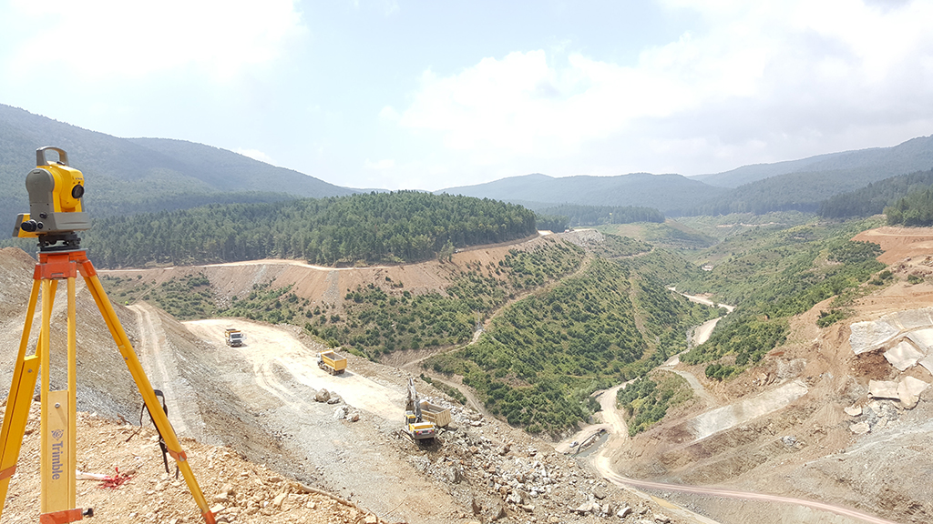 Akçay’da Sıra Baraj Gövdesinde