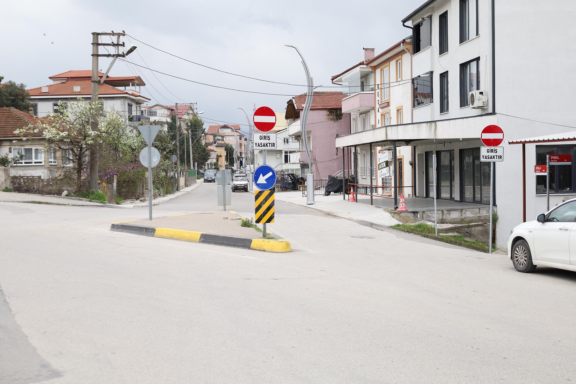 Sürücüler dikkat: SGK Hattı’ndaki Kışla Caddesi’nde trafik akışı değişti