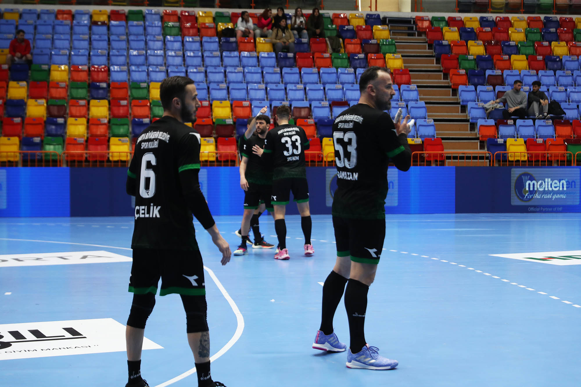 Büyükşehir Hentbol kupaya yarı finalde veda etti