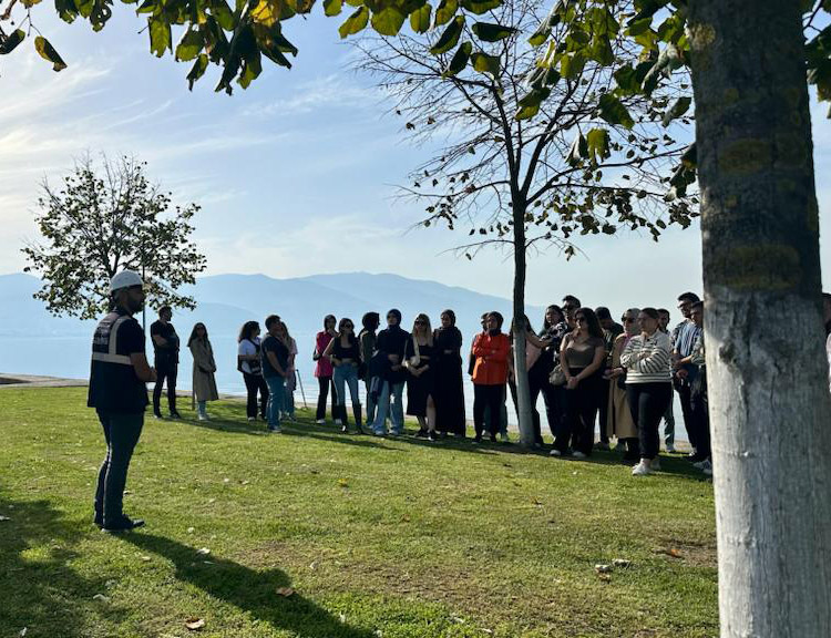 Gelecek nesiller bu geziler sayesinde bilinçli yetişiyor